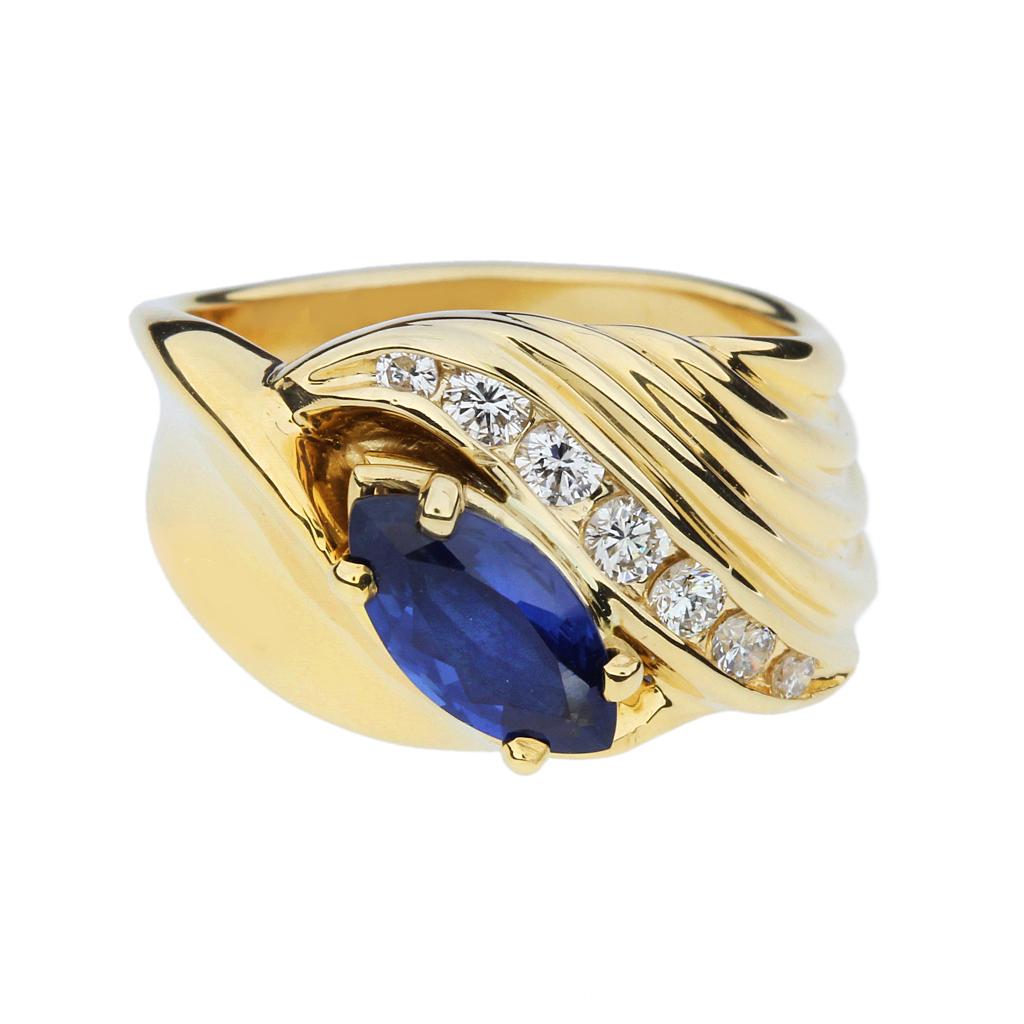 Marquise Cut 1.40 Carat Blue Sapphire & Diamond 14K Ring For Sale