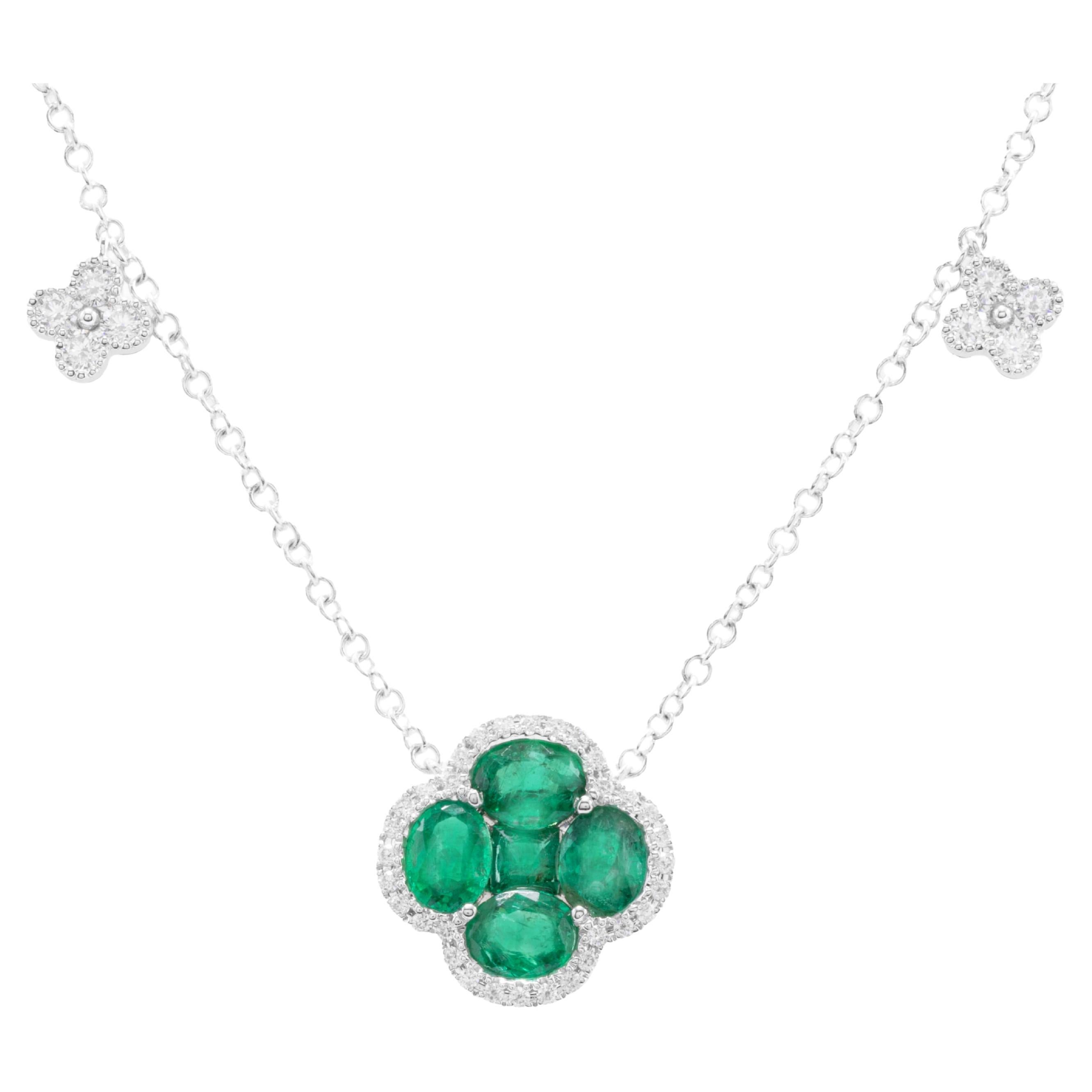 Collier d
Emeraude Mosaïque Clover 1.40 Carat avec 0.40 Ct Dia en Or 18k ref1289