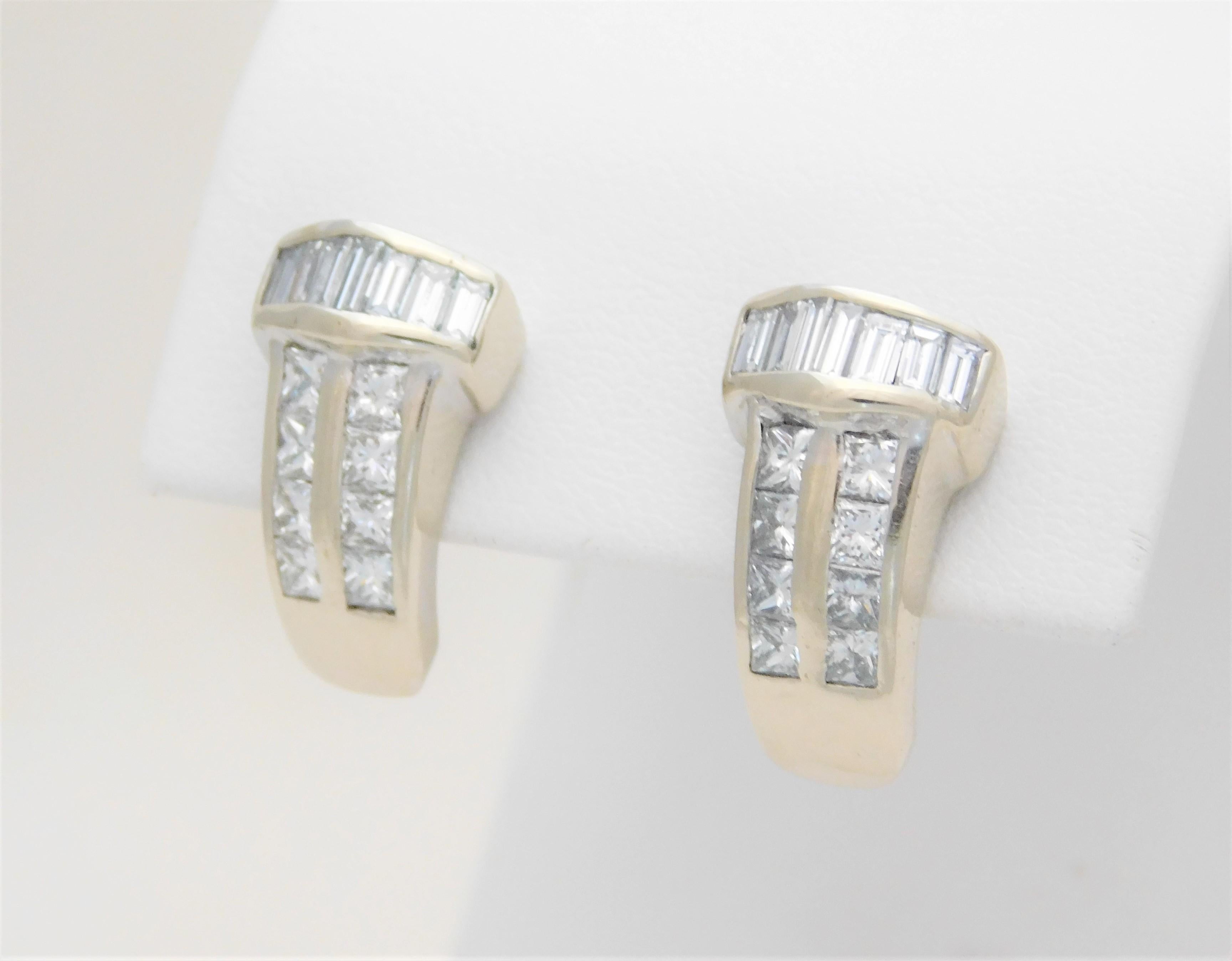 1.40 Carat Diamond Earrings In Excellent Condition For Sale In Metairie, LA