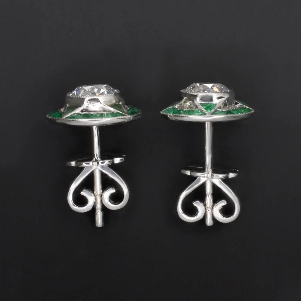 Art Déco Orecchini con diamante smeraldo da 1,40 carati in stile Art Deco Target Calibre in vendita