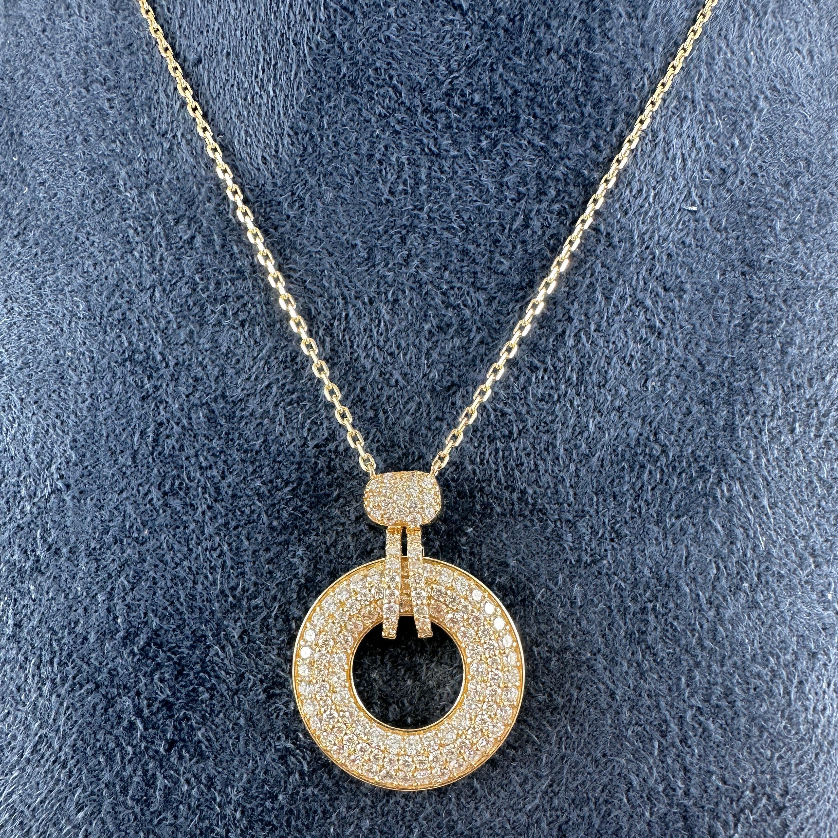 1.40 Carat Diamond Wheel Pendant Necklace in 14K Two Tone Gold, 17 Inches In New Condition For Sale In New York, NY