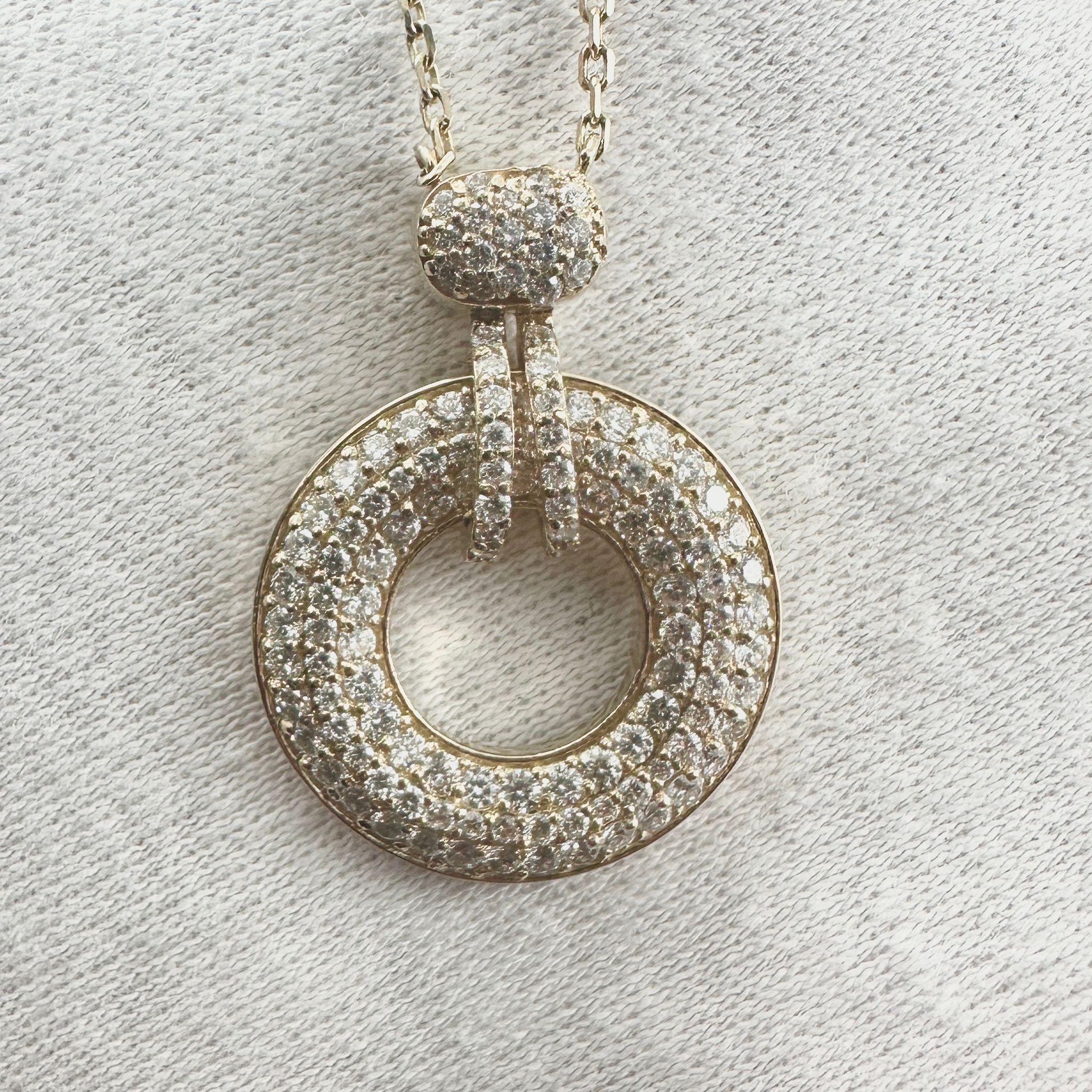 1.40 Carat Diamond Wheel Pendant Necklace in 14K Yellow Gold, 17 Inches For Sale 1