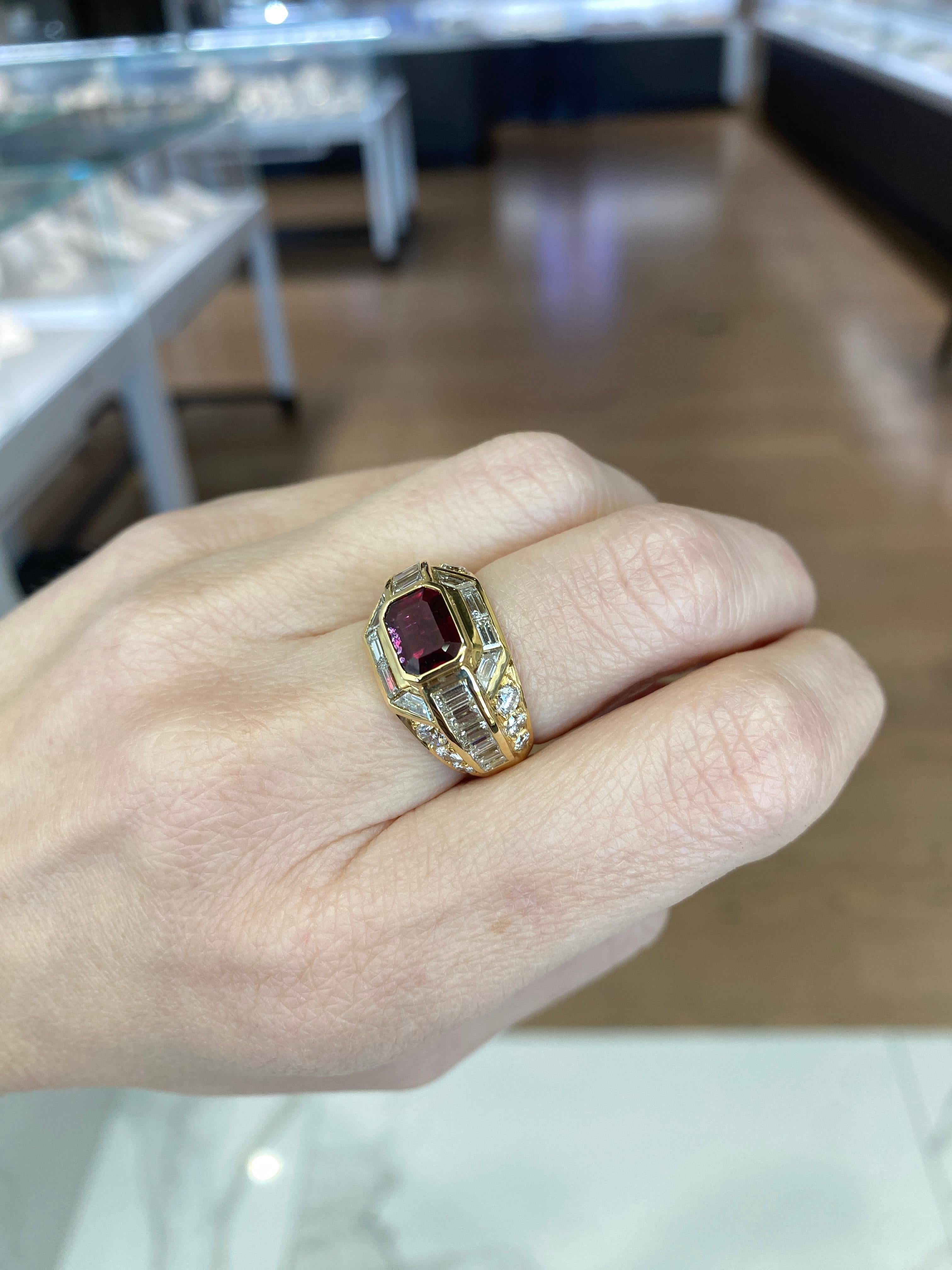 1.40 Carat Emerald Cut Thai Ruby and Diamond 18k Yellow Gold Cocktail Ring  For Sale 3