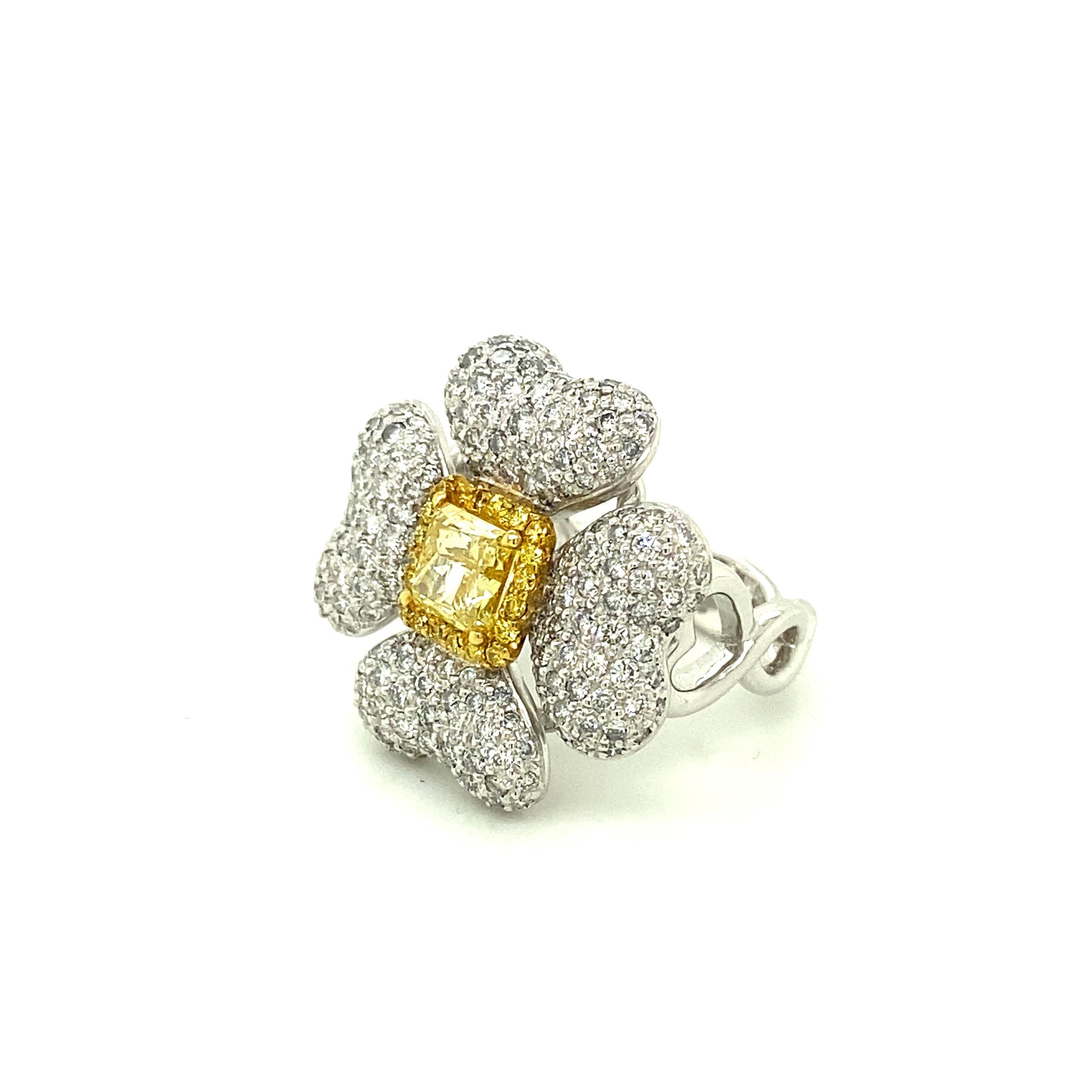 Women's or Men's 1.40 Carat GIA Certified Fancy Intense Yellow Diamond and Diamond Gold Ring