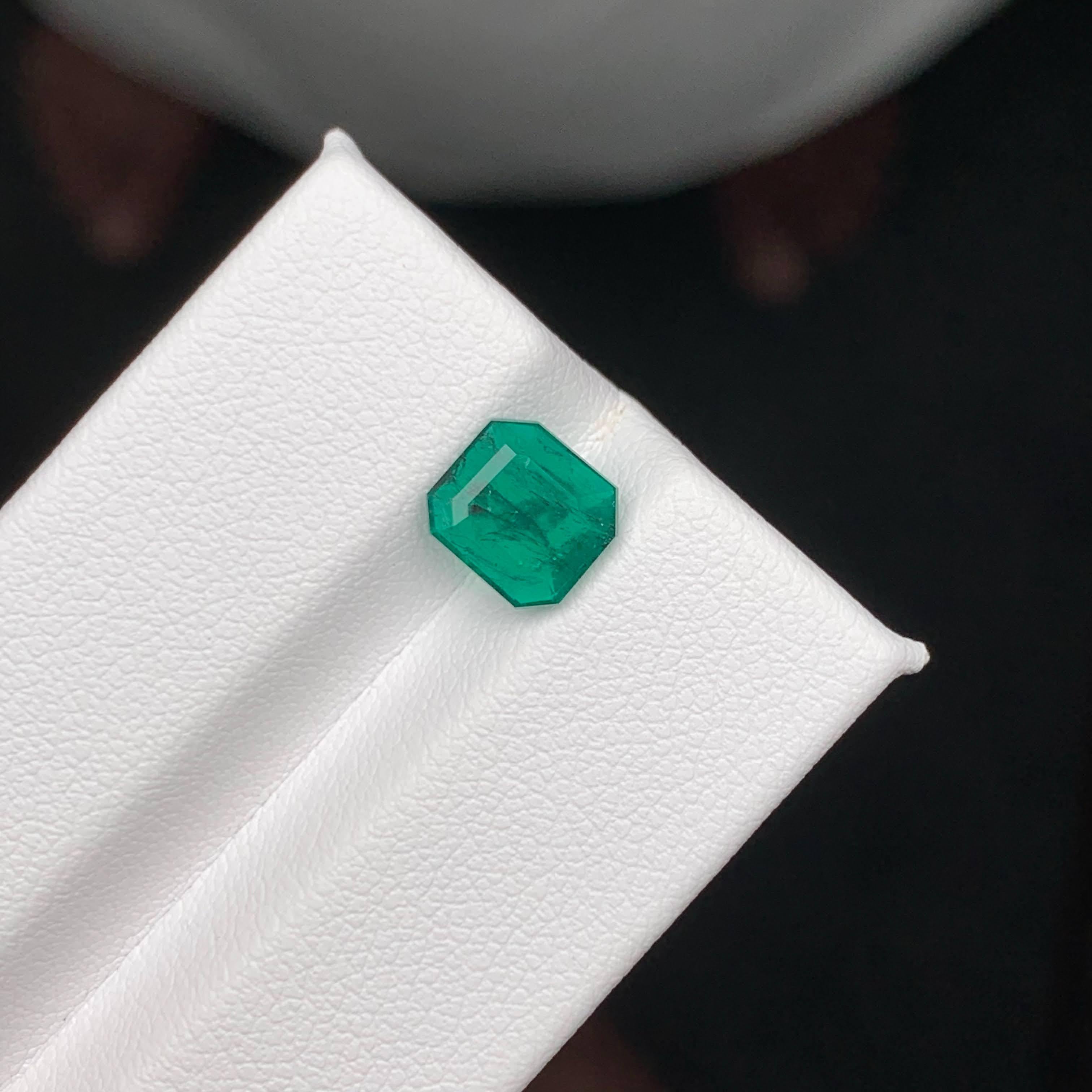 1.40 Carat Loose Natural Loose Emerald Stone Asscher Cut Gemstone From Pakistan For Sale 5