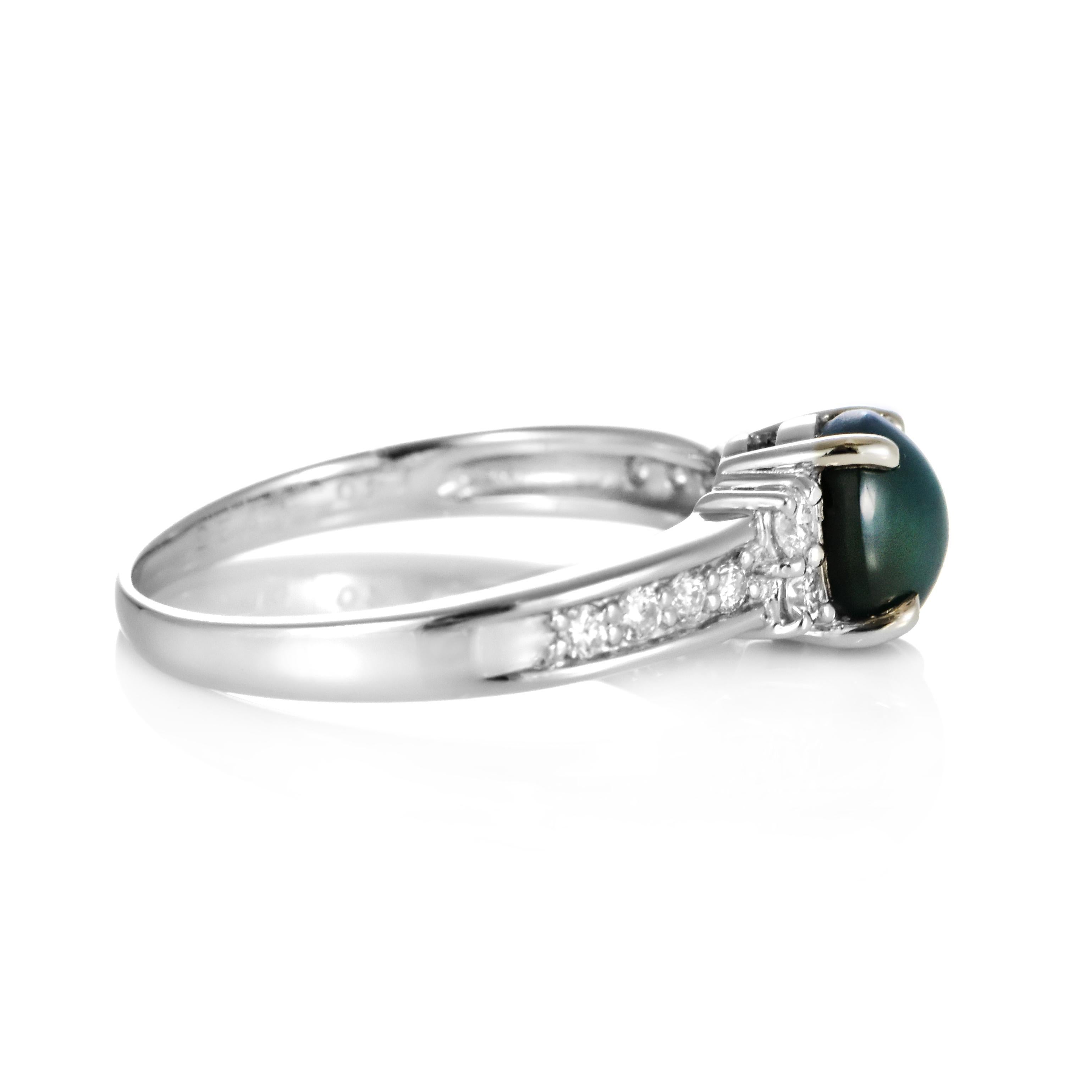 1.40 Carat Natural Alexandrite Cat's Eye and Diamond Ring Made in Platinum en vente 6