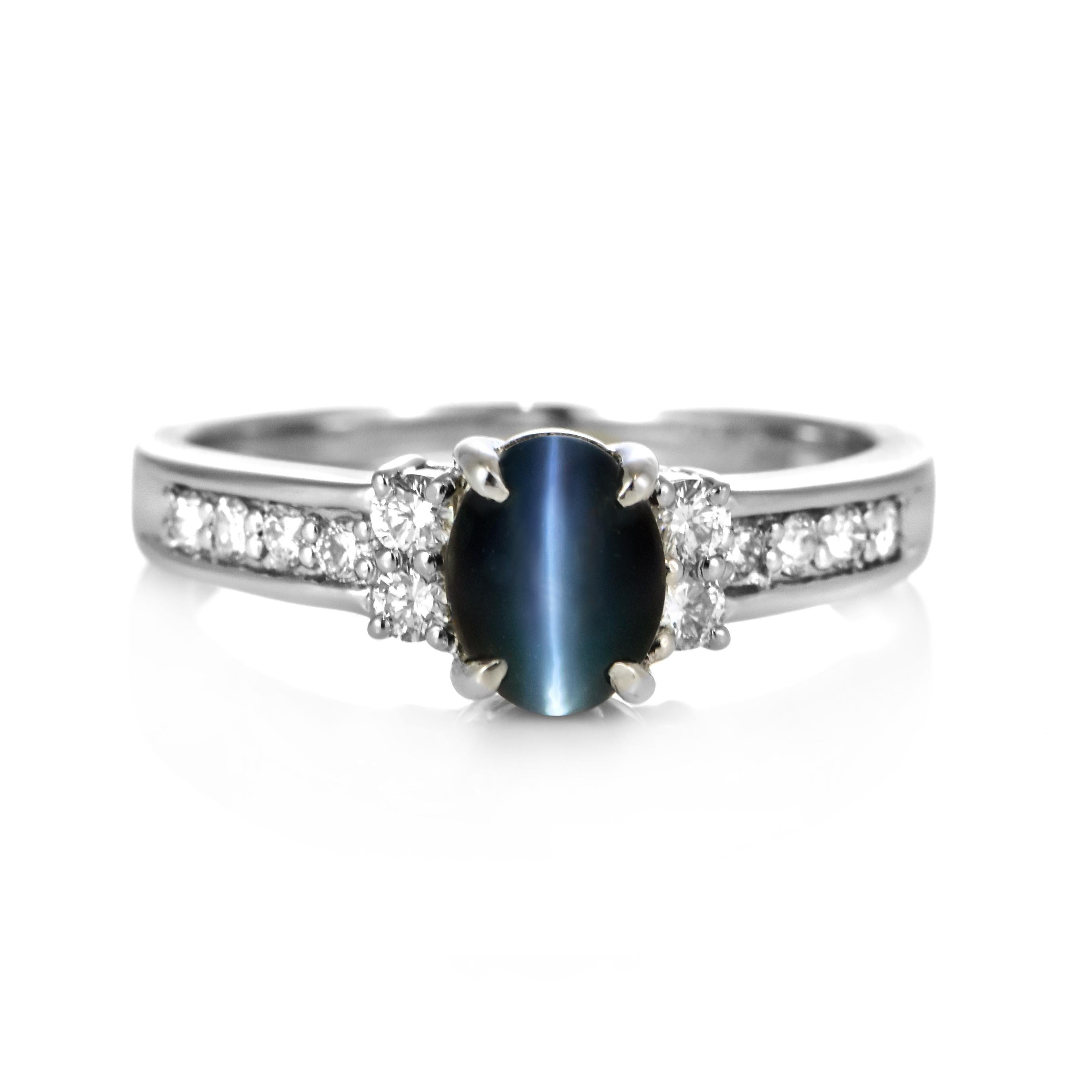 1.40 Carat Natural Alexandrite Cat's Eye and Diamond Ring Made in Platinum Neuf - En vente à Tokyo, JP