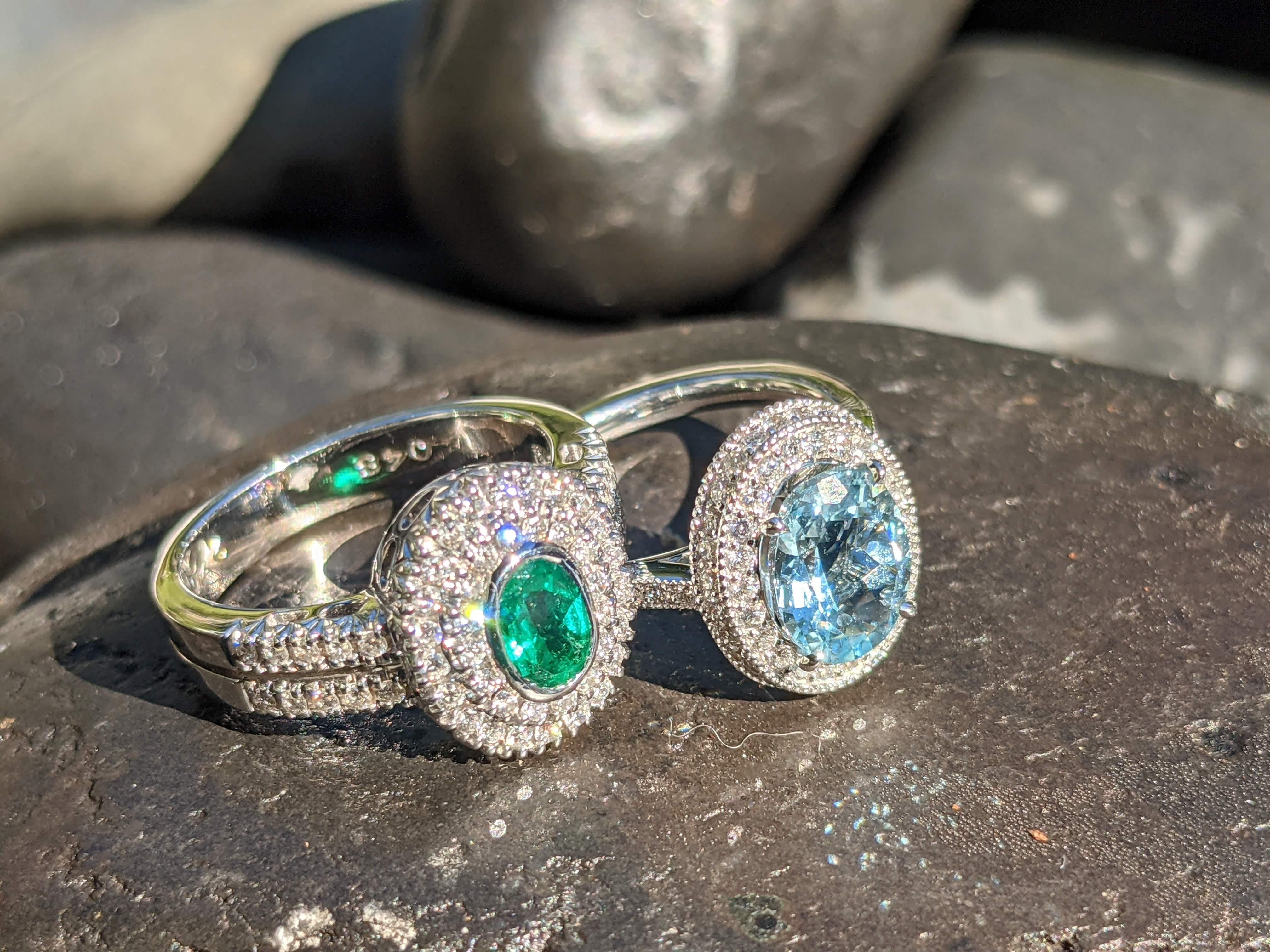 1.40 Carat Natural Aquamarine 0.51 Carat White Diamonds 18 Karat White Gold Ring For Sale 4