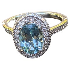 Bague en or blanc 18 carats avec aigue-marine naturelle de 1,40 carat et diamants blancs de 0,51 carat