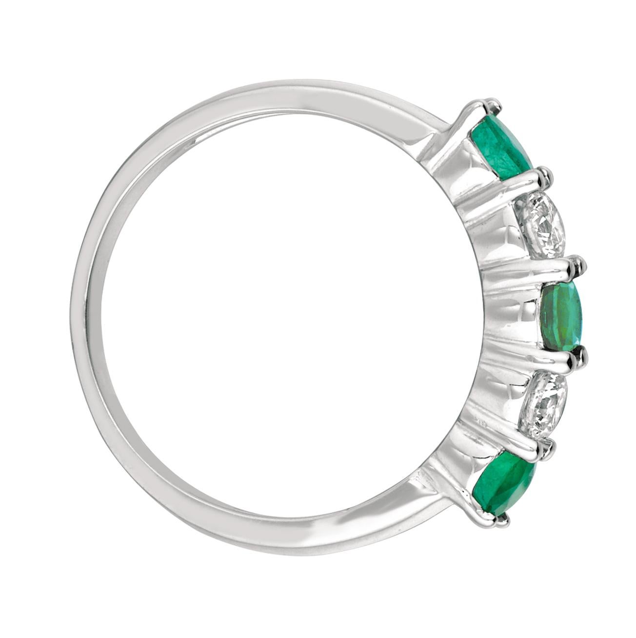 Contemporary 1.40 Carat Natural Diamond and Emerald Ring Band 14 Karat White Gold For Sale
