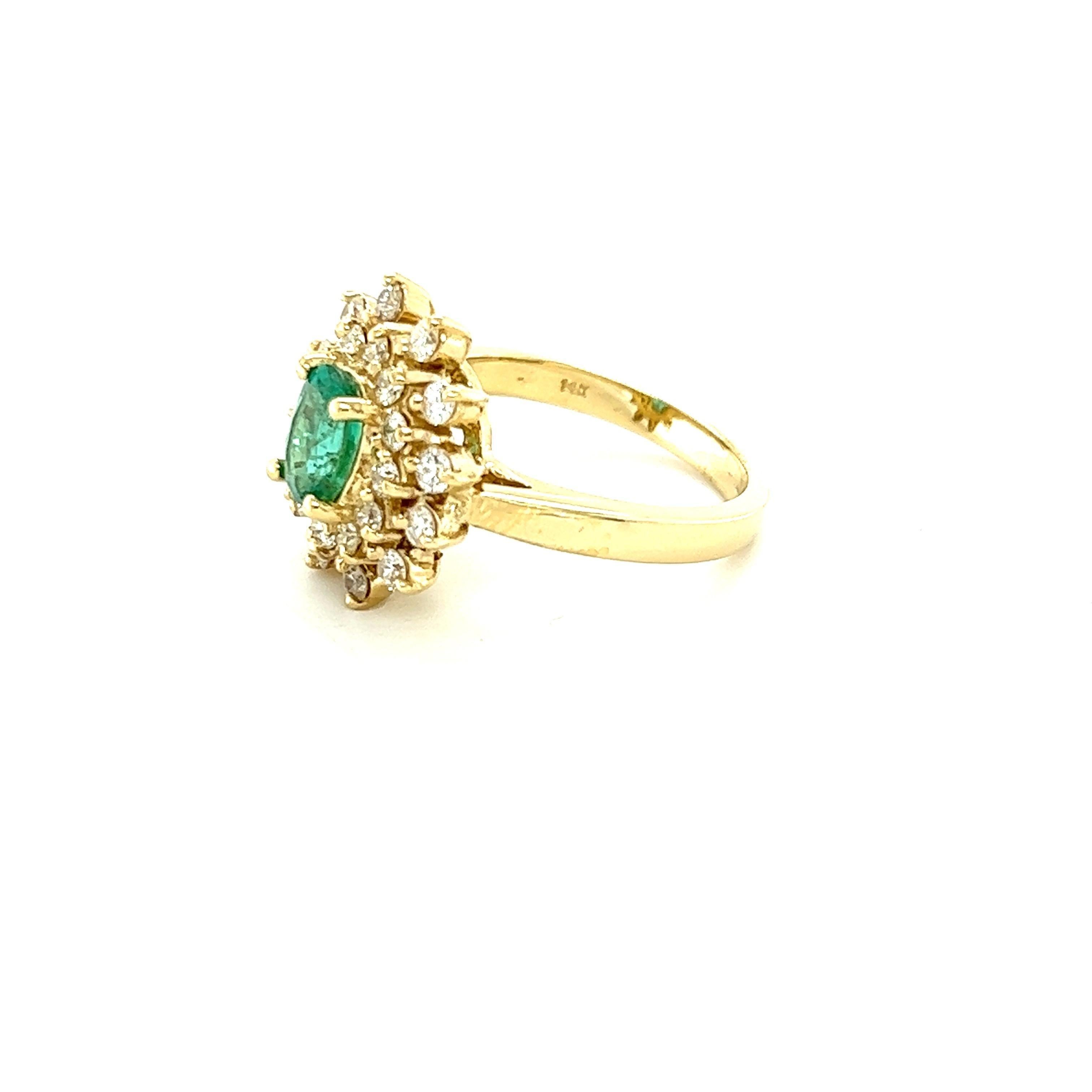 1.40 Carat Natural Emerald Diamond 14 Karat Yellow Gold Engagement Ring en Nuevo estado para la venta en Los Angeles, CA