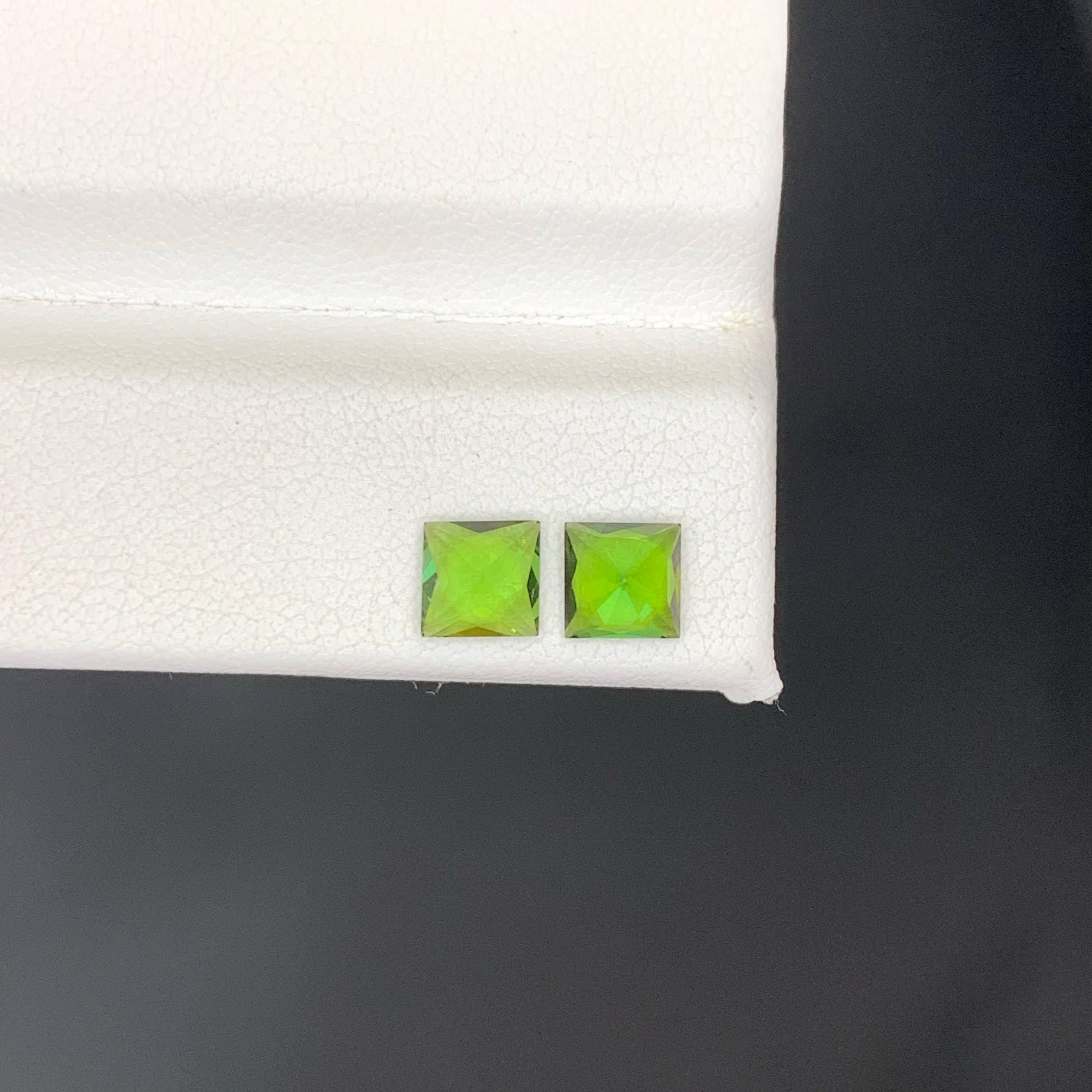 1,40 carati naturali sciolti in 2 pezzi di tormalina verde taglio Asscher Gemme afgane in vendita 2