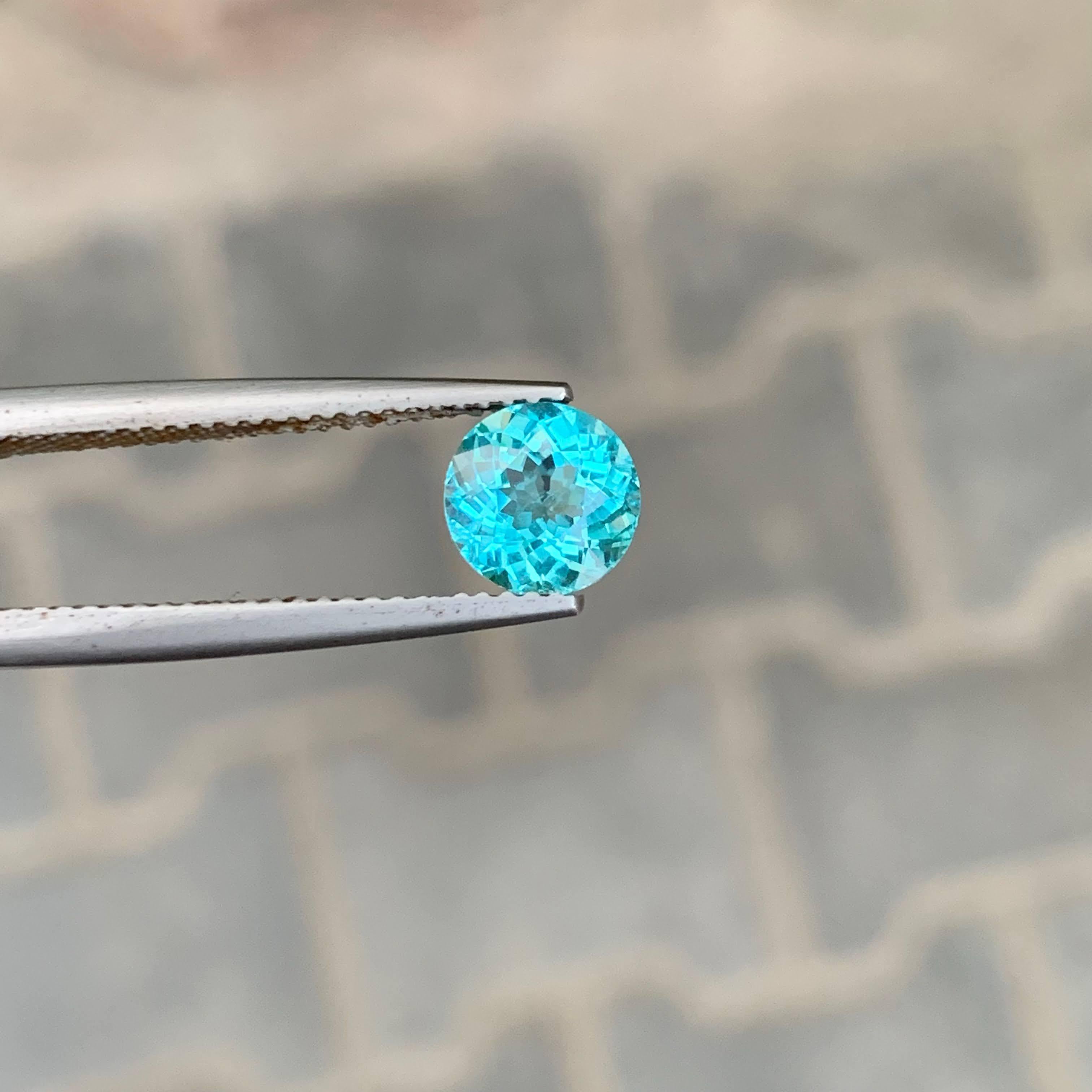 1,40 Karat Natürlicher Loser Blauer Apatit Stein Rundschliff Afrikanischer Edelstein im Angebot 6