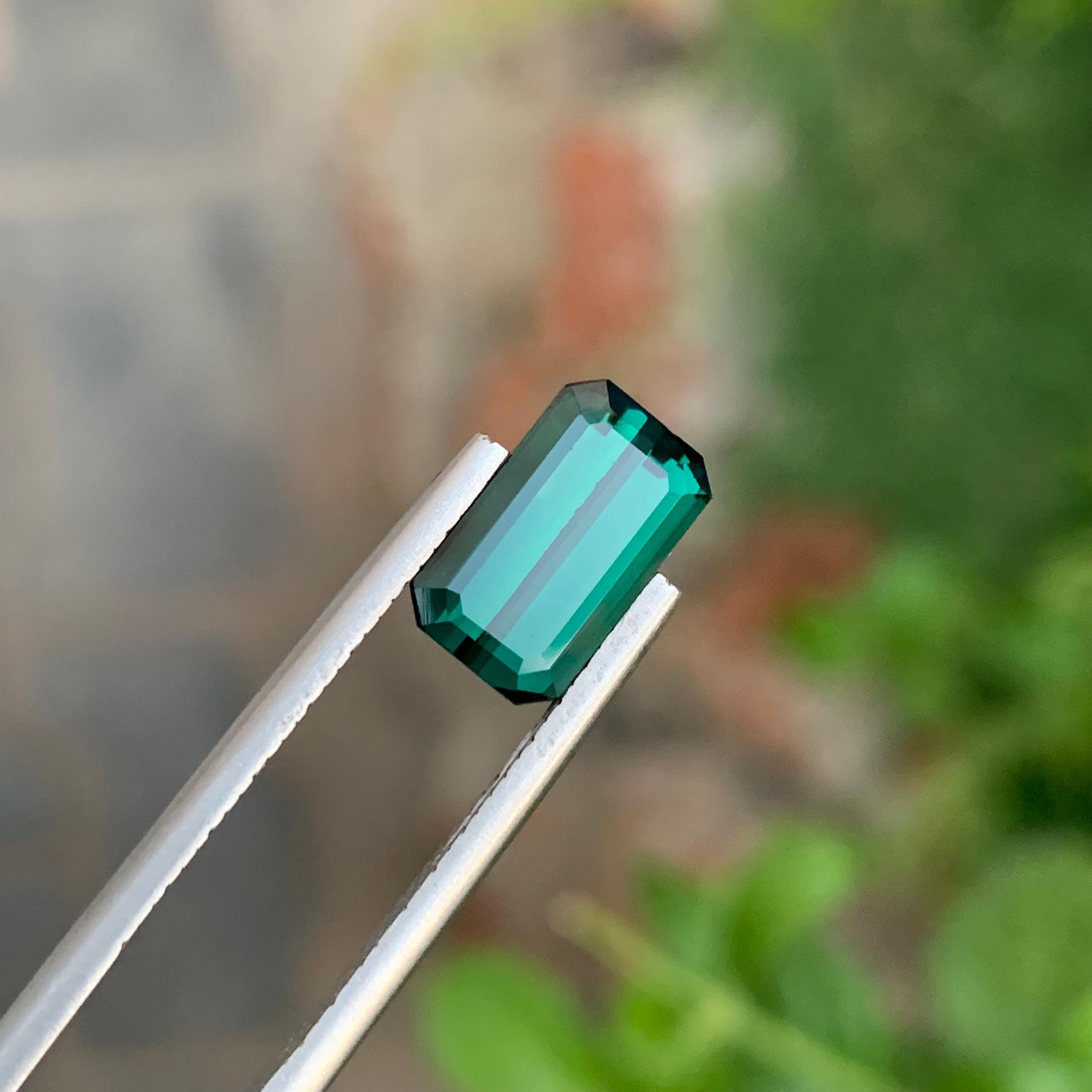 Women's or Men's 2.90 Carat Natural Loose Dark Green Tourmaline Emerald Shape Gem For Jewellery For Sale