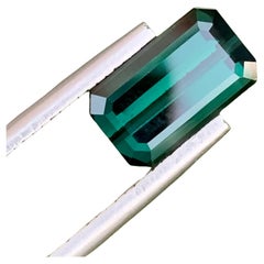 2.90 Quilates Turmalina Verde Oscura Natural Suelta Gema Forma Esmeralda Para Joyería