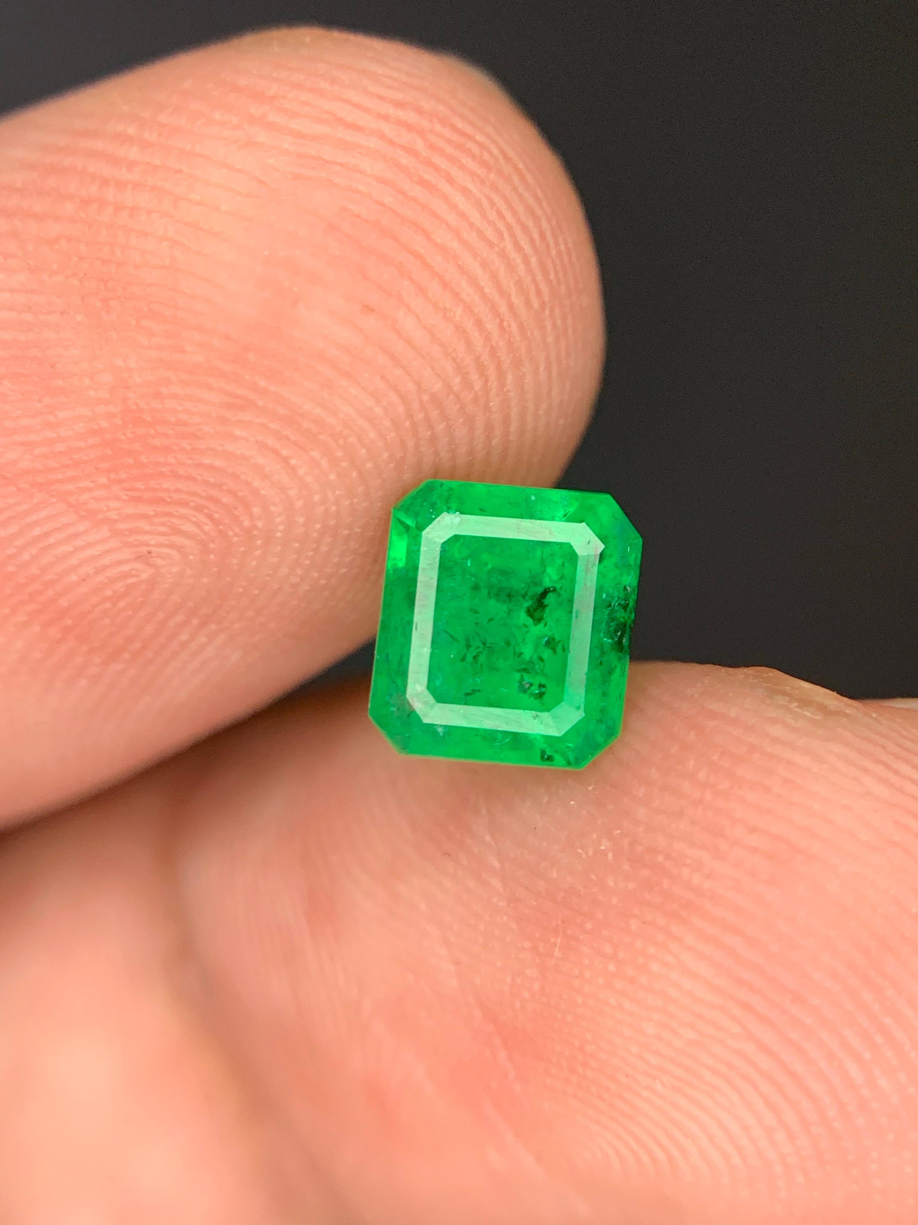 1.40 Carat Natural Loose Emerald Gemstone From Swat, Pakistan In New Condition For Sale In Peshawar, PK