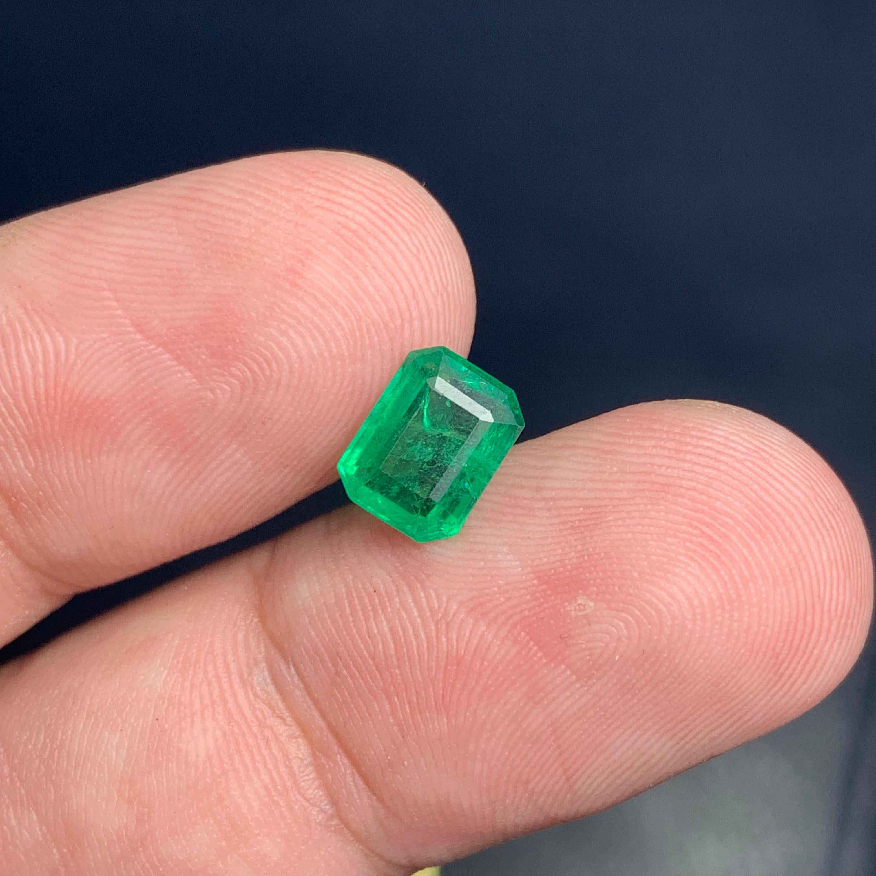 1.40 Karat natürlicher loser Smaragd Edelstein aus Sambia im Angebot 4