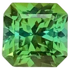 Gema cuadrada de turmalina verde suelta natural de 1,40 quilates