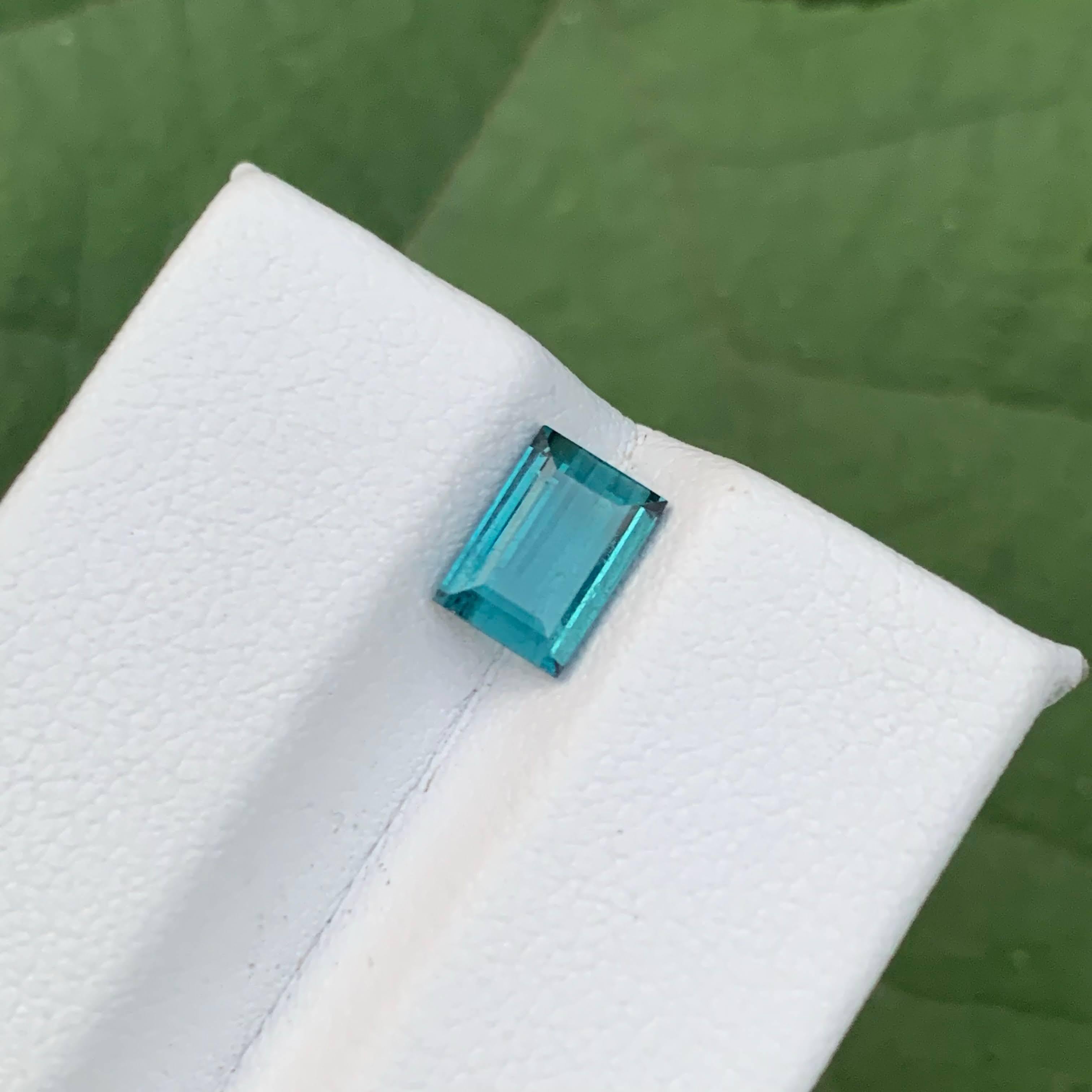 1.40 Carat Natural Loose Indicolite Tourmaline Baguette Cut Afghani Gemstone In New Condition For Sale In Bangkok, TH