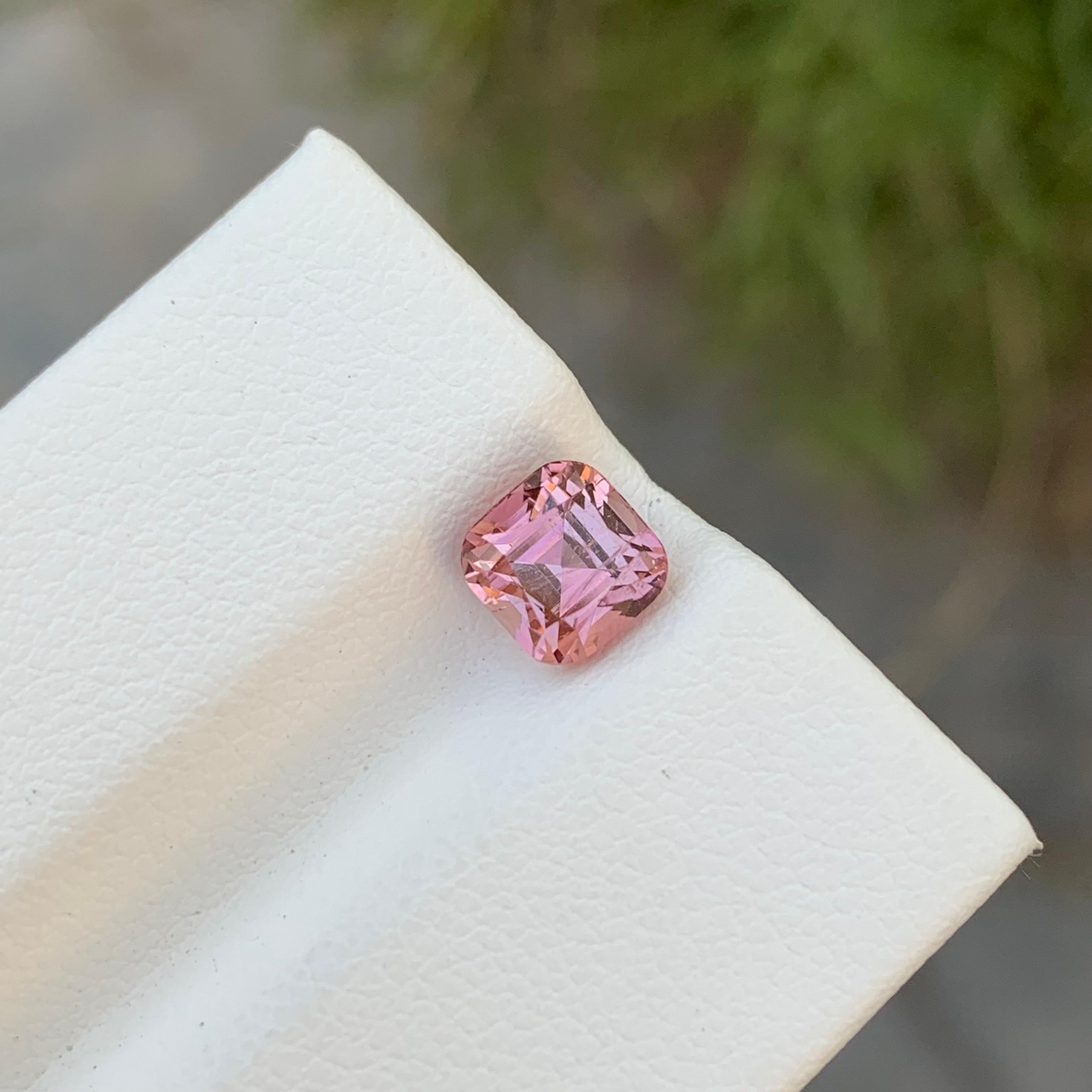1.40 Carat Natural Loose Perfect Square Pink Tourmaline Gem For Ring  In New Condition For Sale In Peshawar, PK
