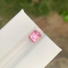 1.40 carati di tormalina rosa naturale sfusa a forma di cuscino