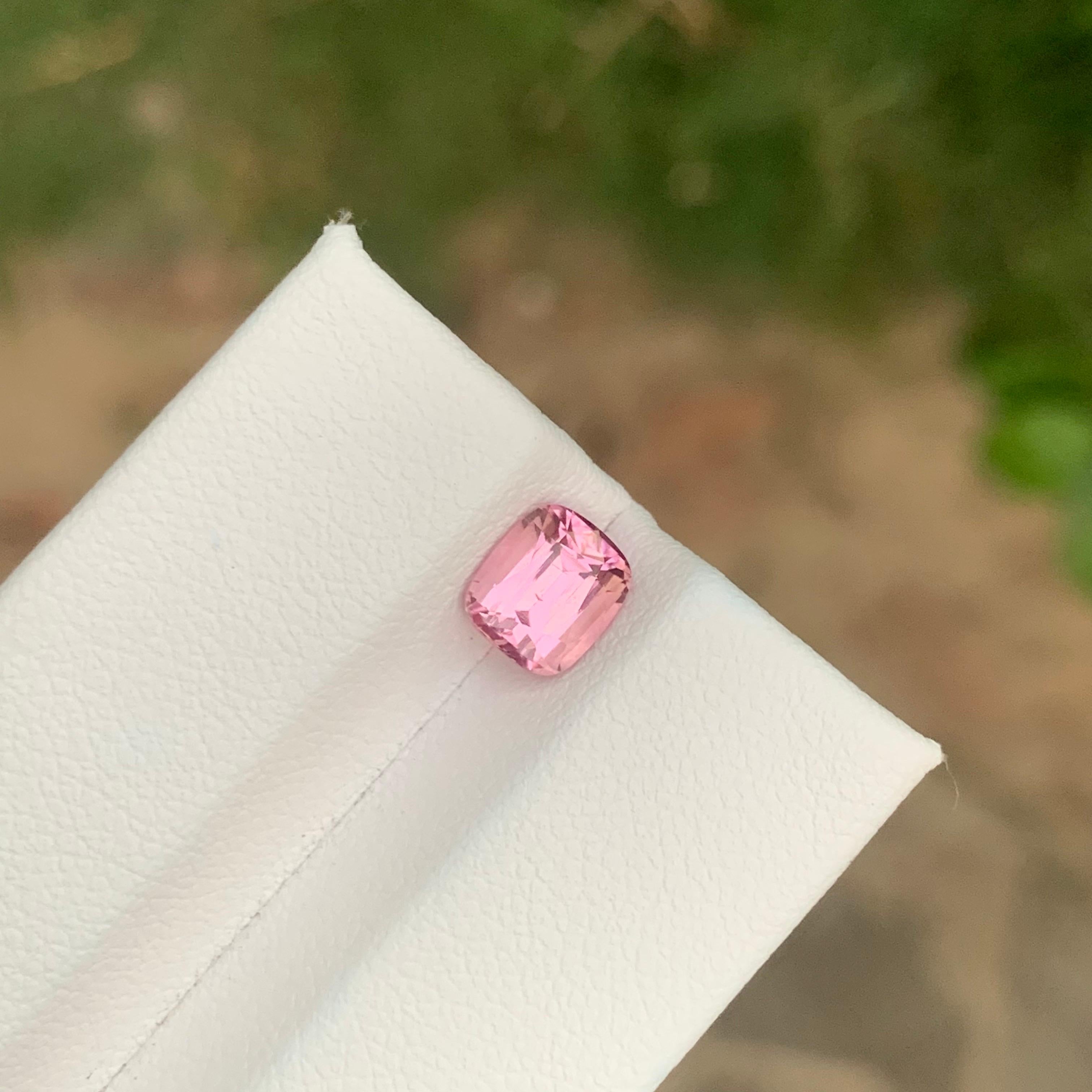 1.40 Carat Natural Loose Pink Tourmaline Cushion Shape Gemstone In New Condition For Sale In Peshawar, PK