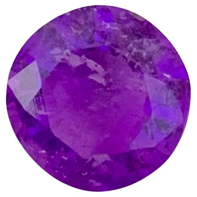 Hackmanite rare et non sertie de 1,40 carat, pierre précieuse de forme ronde pour la joaillerie