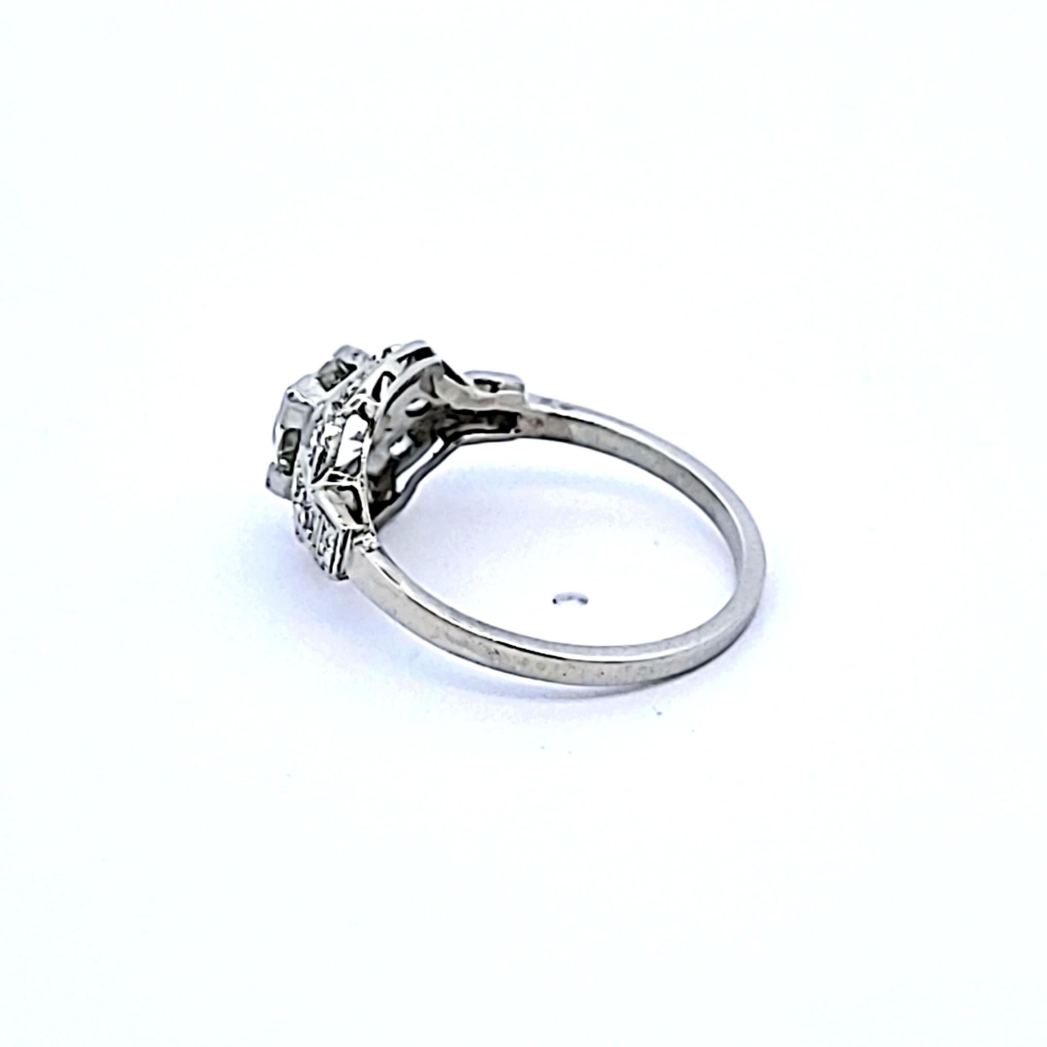 Titre :
Bague de fiançailles en platine 1,40 carat Old European Cut I VS1 et Round Brilliant G VS1 Diamond
Le style :
Engagement
Métal :
Platine
Pierre précieuse 1 :
Diamant de 0,36 carat
Nombre de pierres :
12
Couleur :
G
La clarté :
VS1
Forme