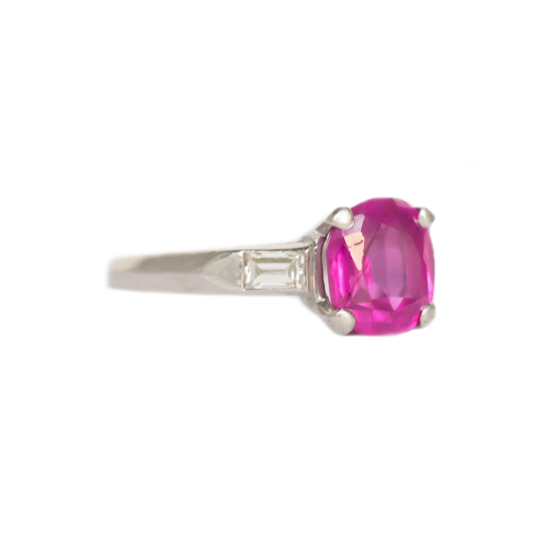Art Deco 1.40 Carat Pink Sapphire Platinum Engagement Ring For Sale