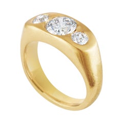 1.40 Carat Round Cut Diamond Three-Stone Gold Signet Ring