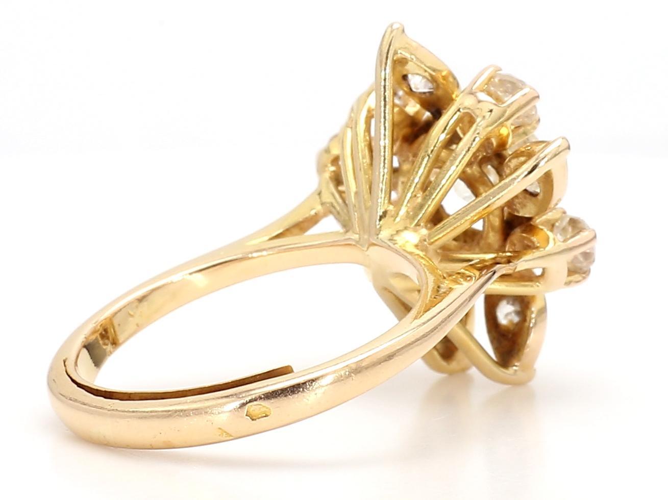 1.40 Carat Round Diamond Ring in 18K Gold In New Condition For Sale In New York, NY
