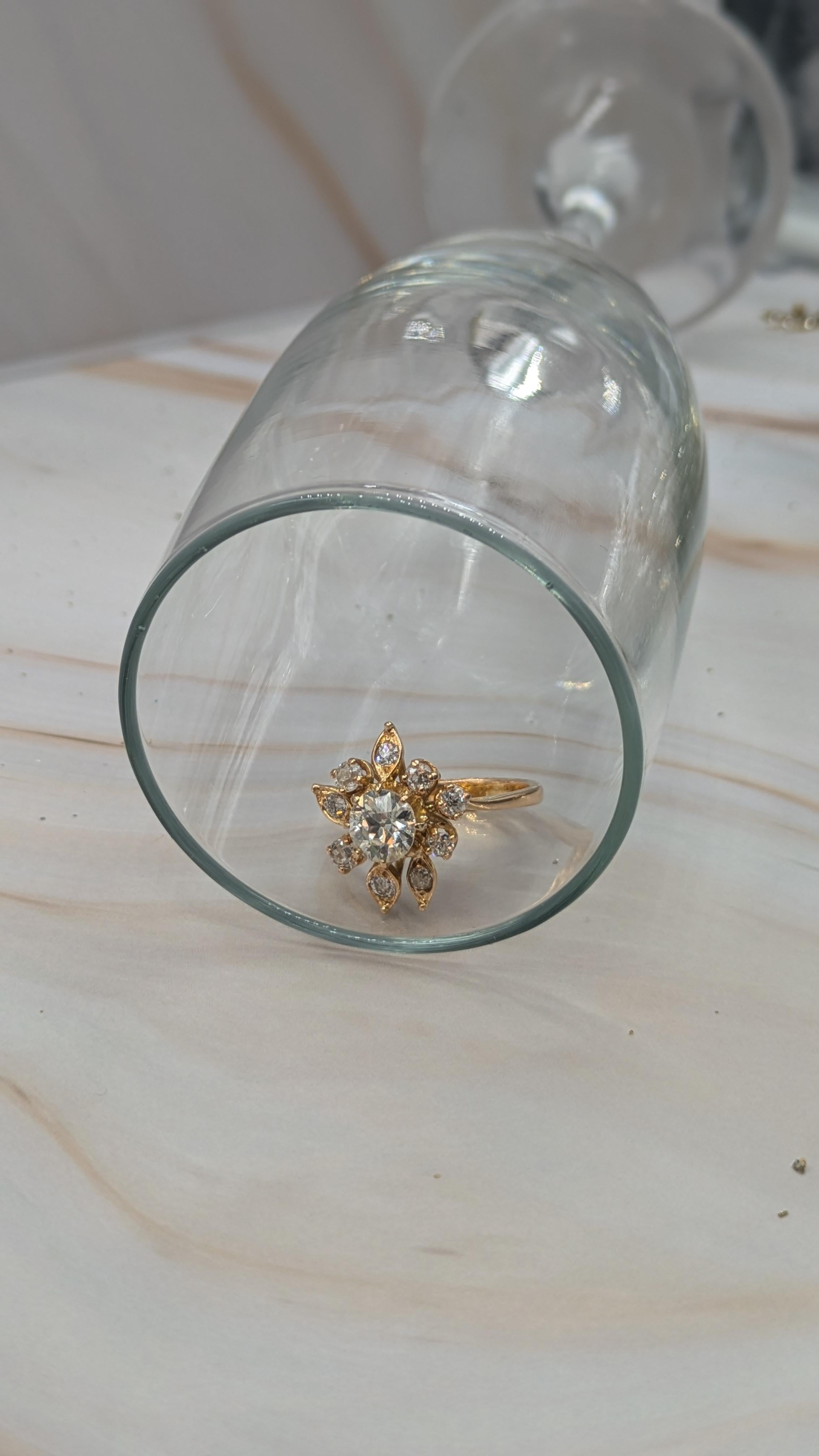 1.40 Carat Round Diamond Ring in 18K Gold For Sale 3