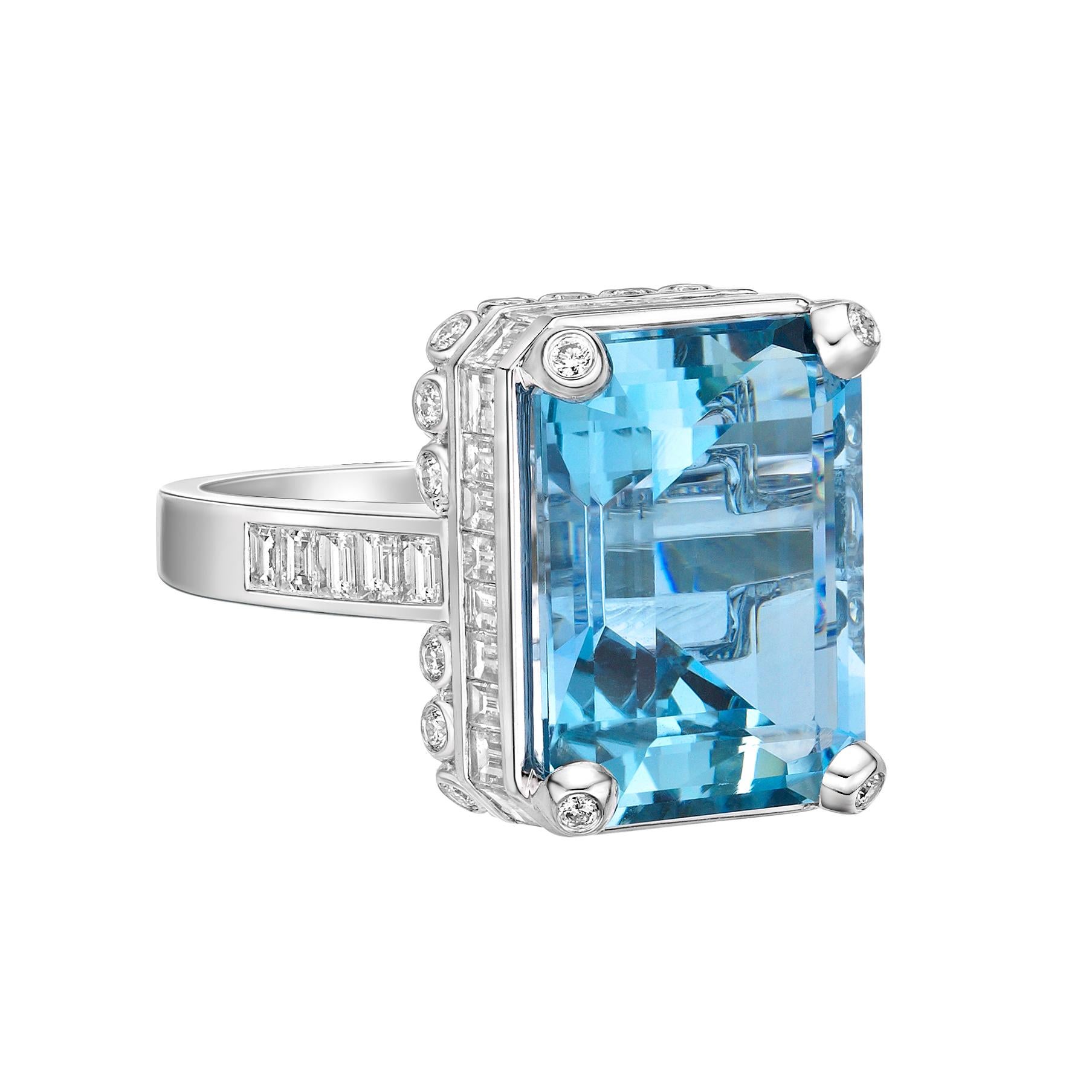 Contemporain Bague Santa Maria en or blanc 18 carats avec aigue-marine de 16,0 carats et diamants en vente