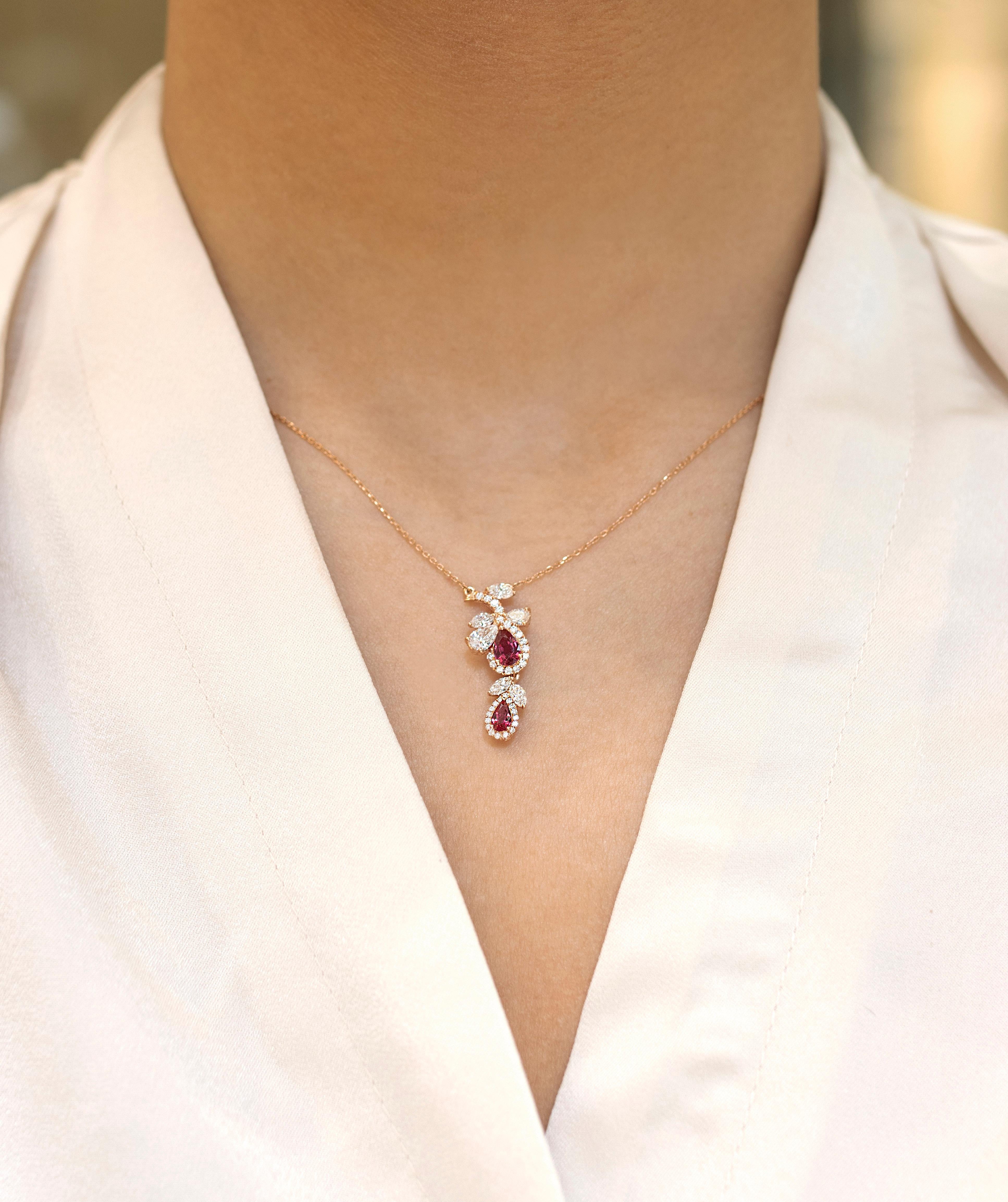 Contemporary 1.40 Carat Total Red Ruby and Diamond Pendant Necklace in Rose Gold For Sale