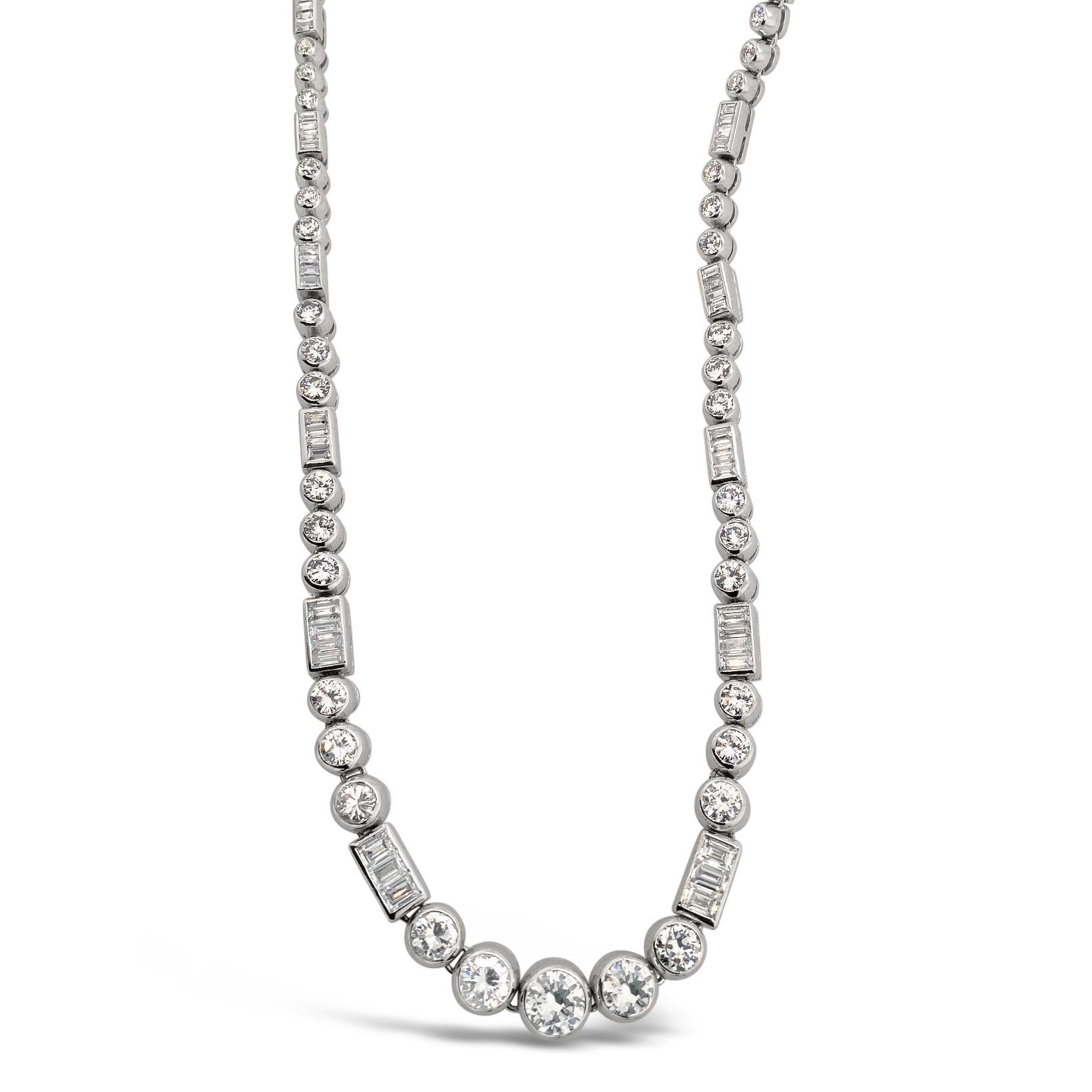 14,0 Karat Gesamtgewicht runder und Baguette-Diamant-Halskette aus Platin (Baguetteschliff) im Angebot