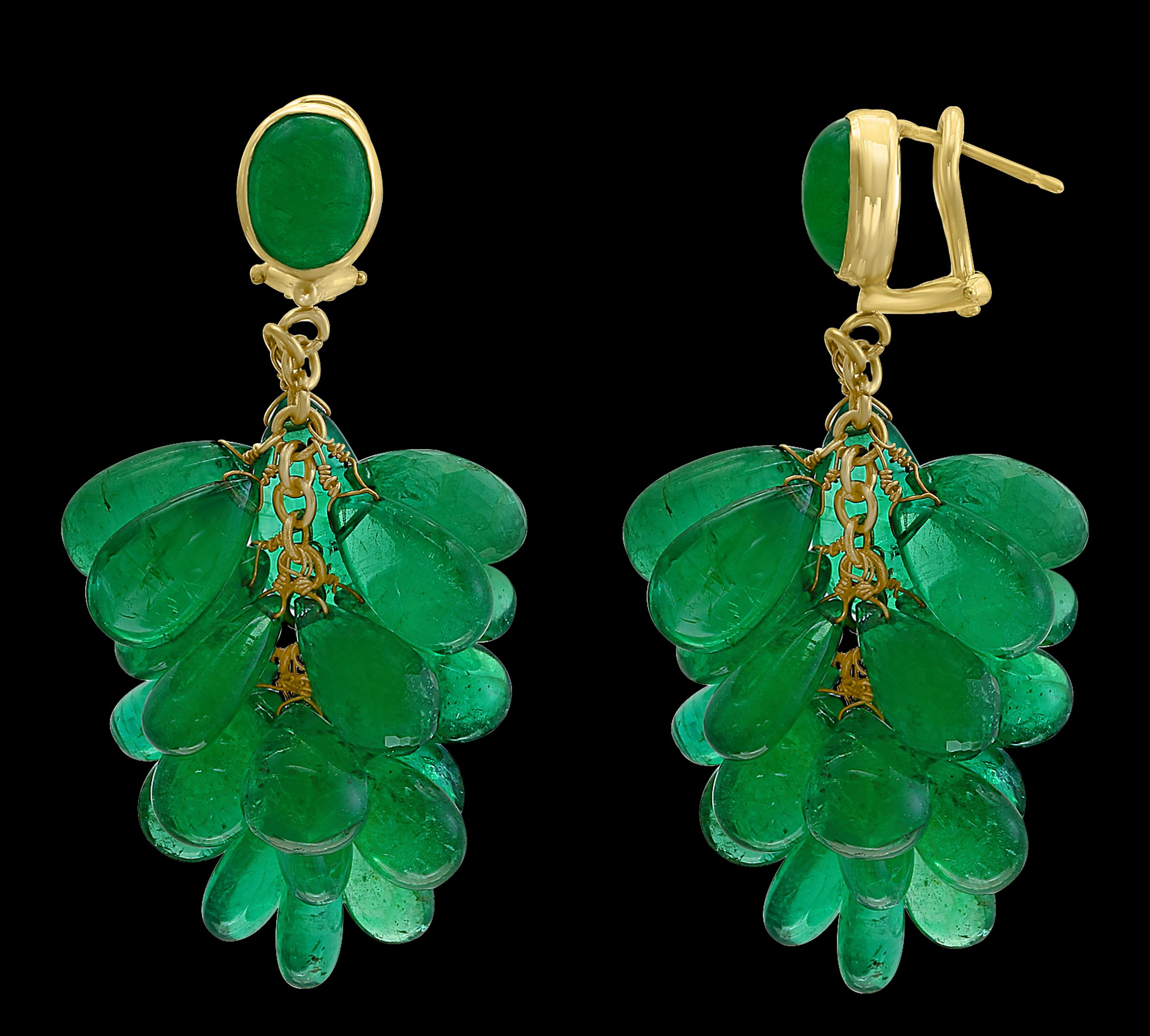 140 Carat Colombian Emerald Briolettes Hanging Drop Earrings 18 Karat Gold For Sale 1
