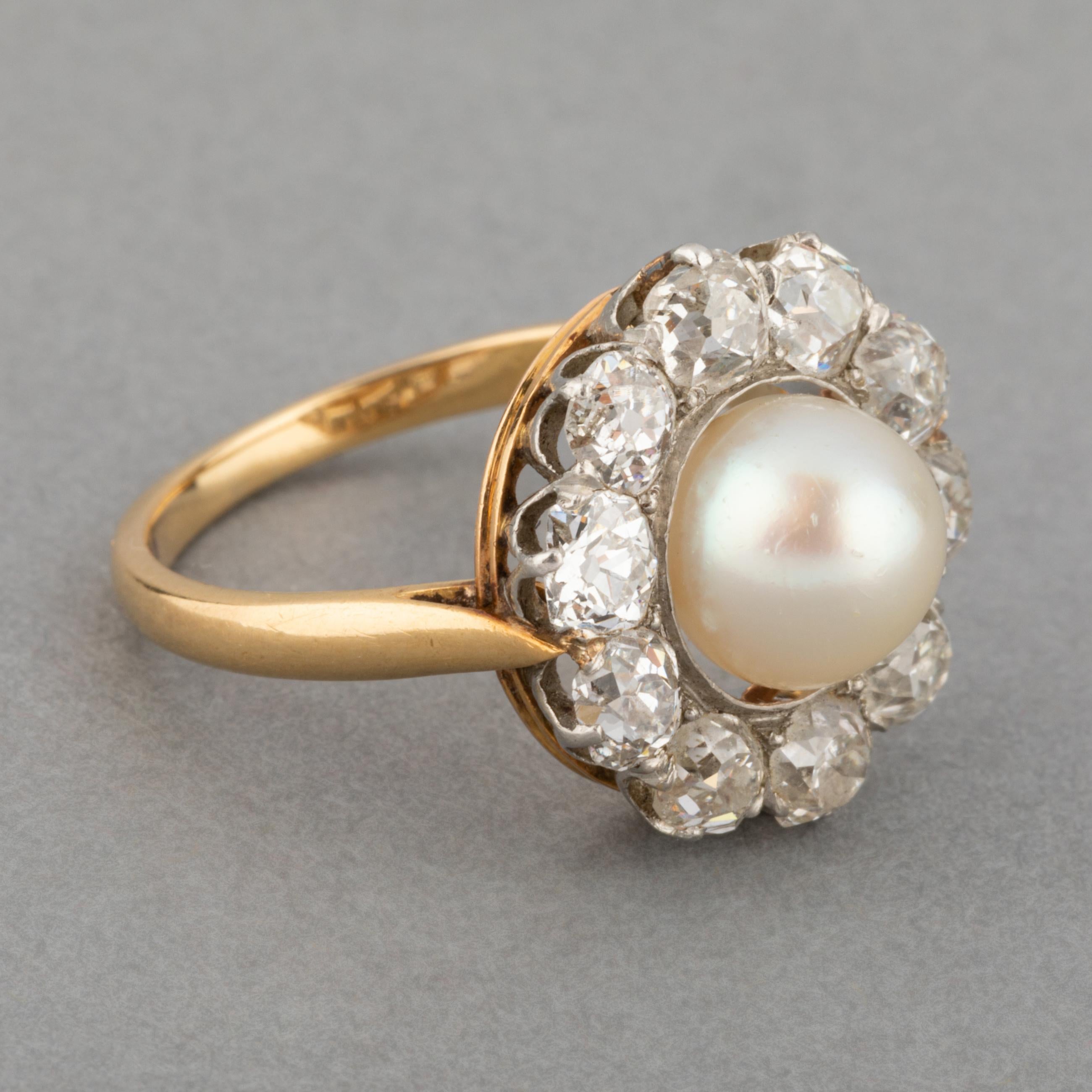 1,40 Karat Diamanten und natürliche Perlen Antiker Belle Epoque Ring im Zustand „Gut“ im Angebot in Saint-Ouen, FR