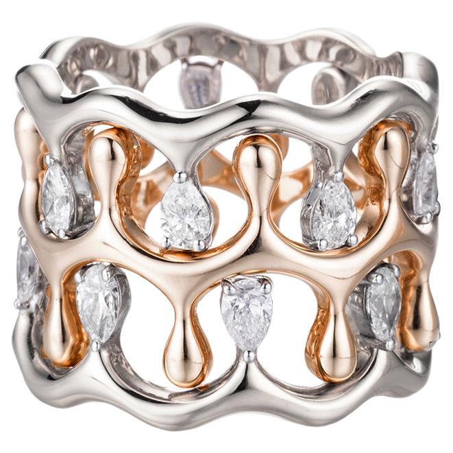1.40 Carats Diamonds Pear Cut 18kt Rose & White Gold "Regina" Rings Composition For Sale