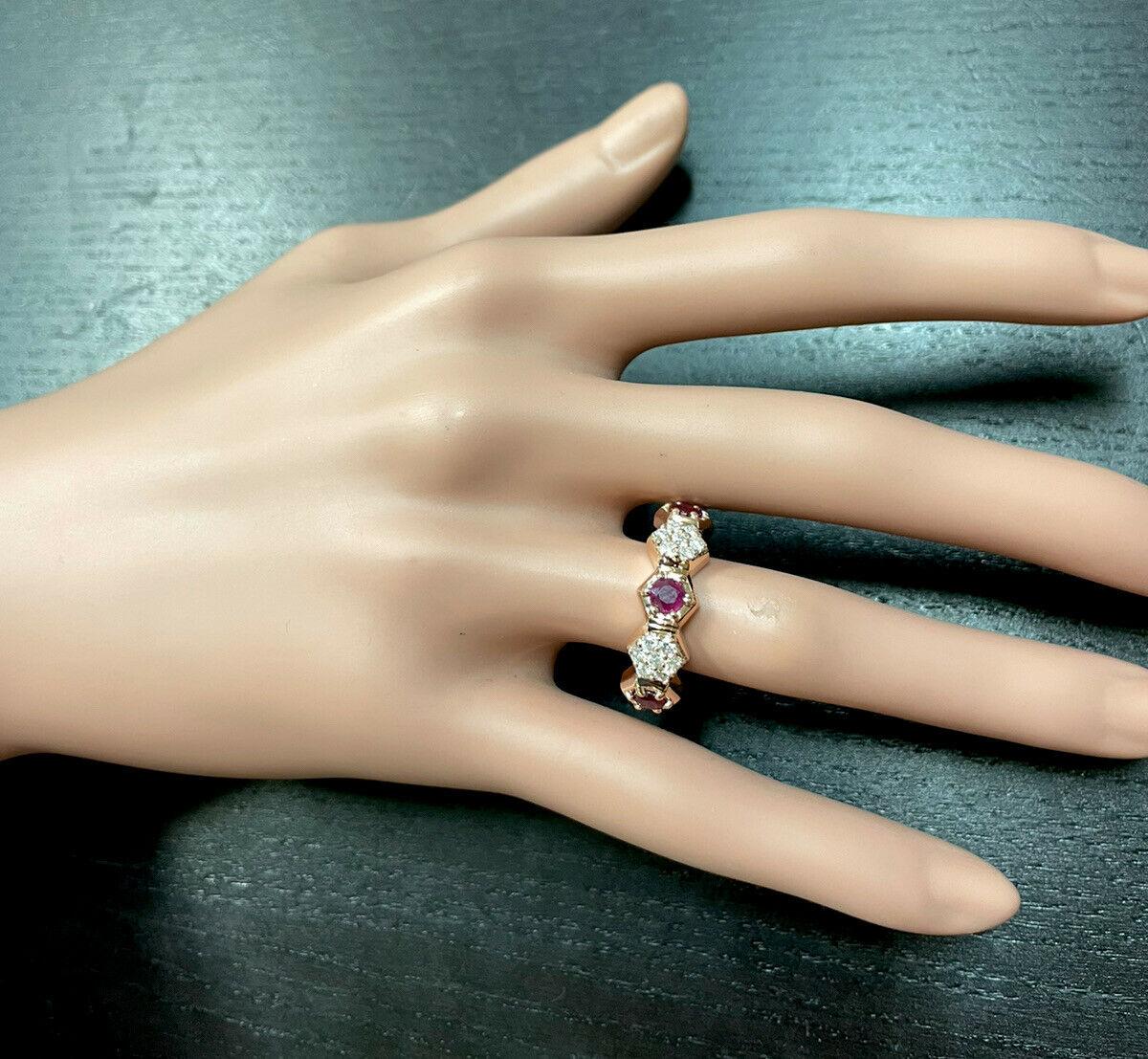 1.40 Carats Natural Ruby and Diamond 14k Solid Rose Gold Ring In New Condition For Sale In Los Angeles, CA
