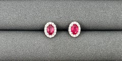 1,40 Karat Burma-Rubin- und Diamant-Ohrringe