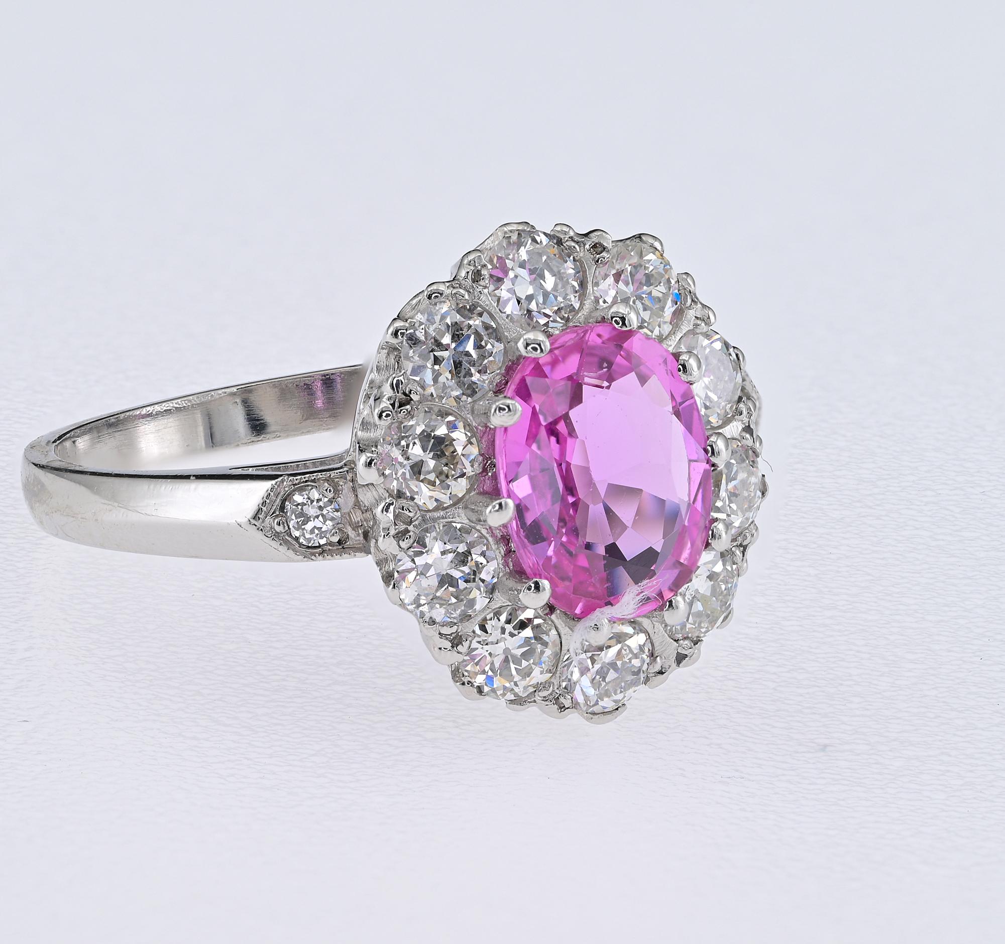 Contemporary 1.40 Ct Natural Pink Sapphire 1.20 Ct G VVS Diamond Platinum Cluster Ring For Sale