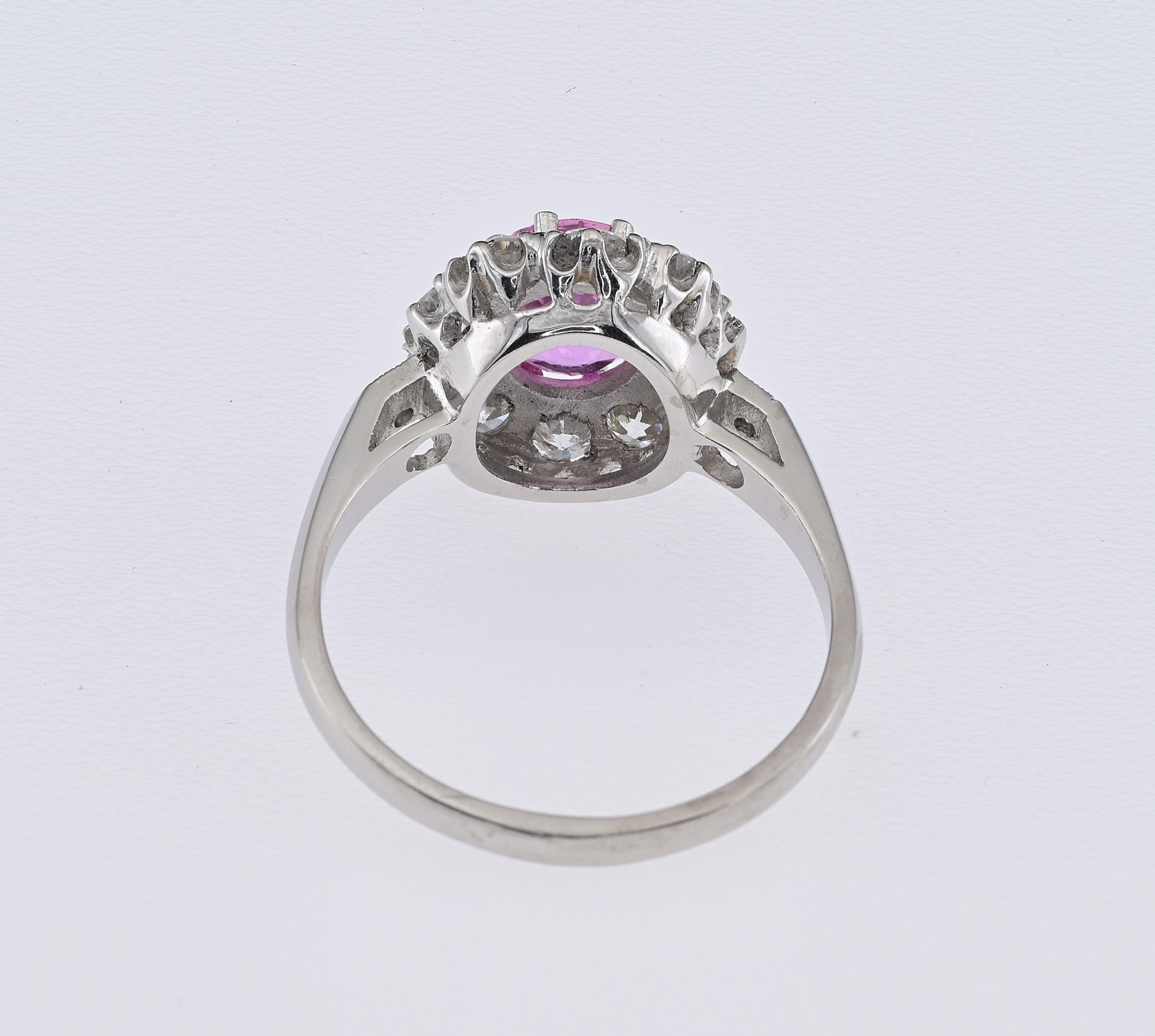 1.40 Ct Natural Pink Sapphire 1.20 Ct G VVS Diamond Platinum Cluster Ring For Sale 1