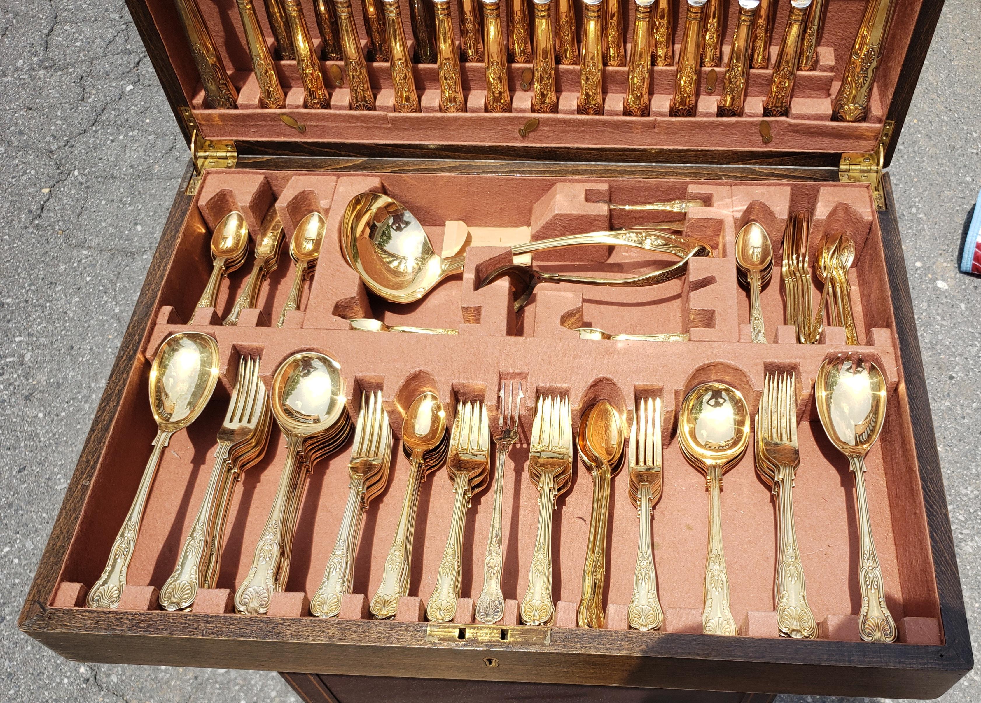 . Shell & Plume Kings Pattern John Turton SP Flatware. Huge service, silver plate with gold plating on top, John Turton, 24 teaspoons, 12 enormous dinner forks, 12 luncheon forks that would pass for dinner forks, 12 dinner knives, 12 luncheon