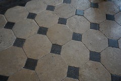 140 Sq Ft French Octagonal Limestone Flooring