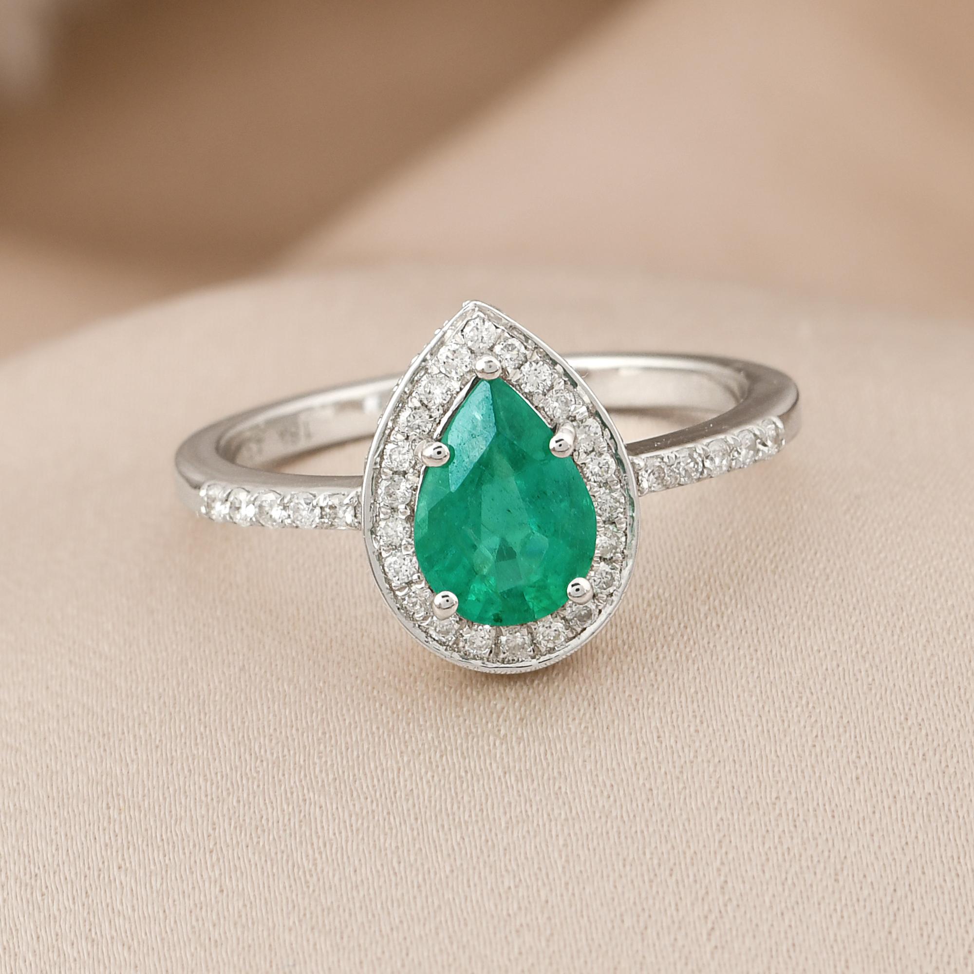 Pear Cut 1.40 Tcw Pear Natural Emerald Gemstone Halo Ring Diamond 14k White Gold Jewelry For Sale