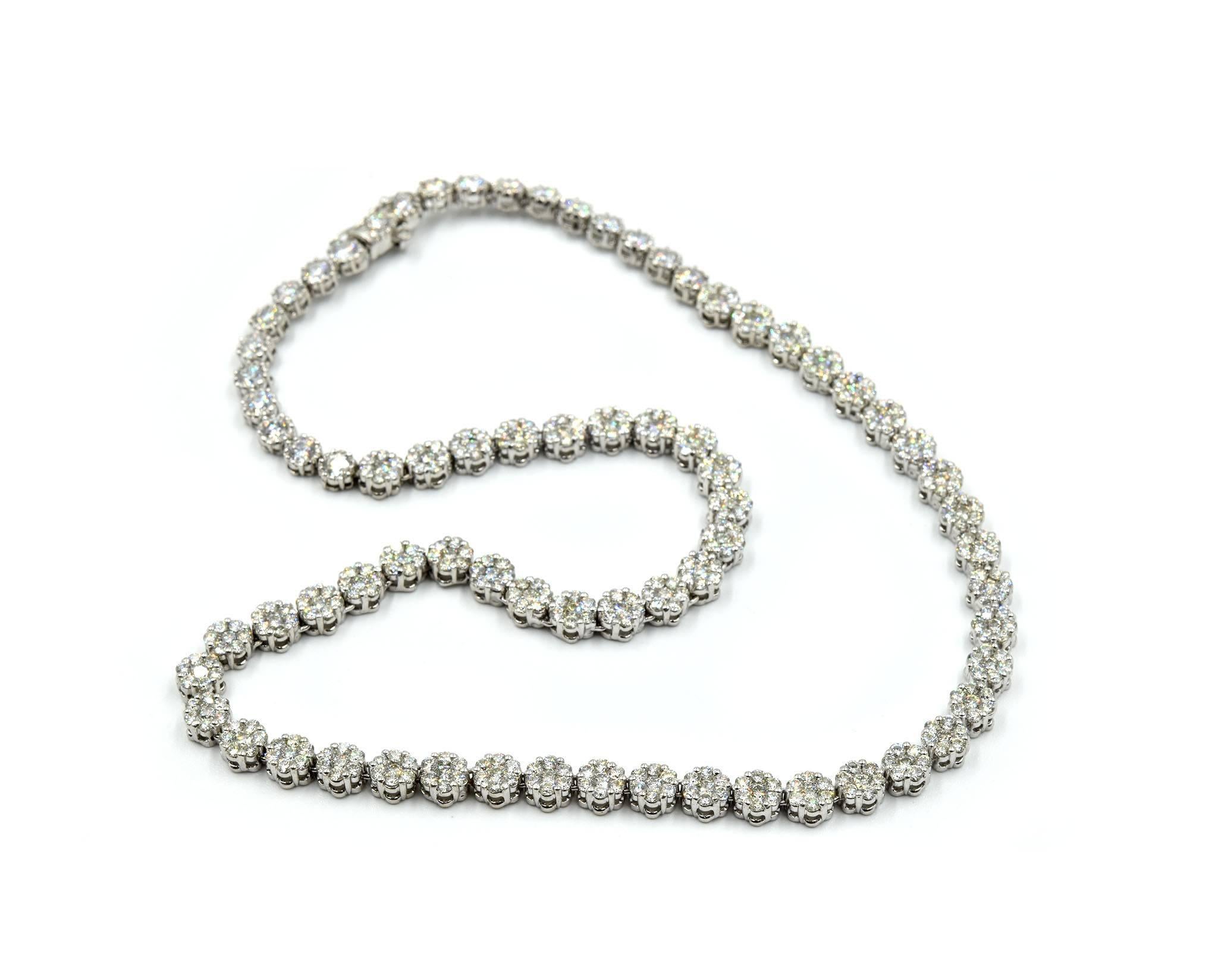 14.00 Carat Round Diamond Cluster In-Line Necklace 14 Karat White Gold In Excellent Condition In Scottsdale, AZ