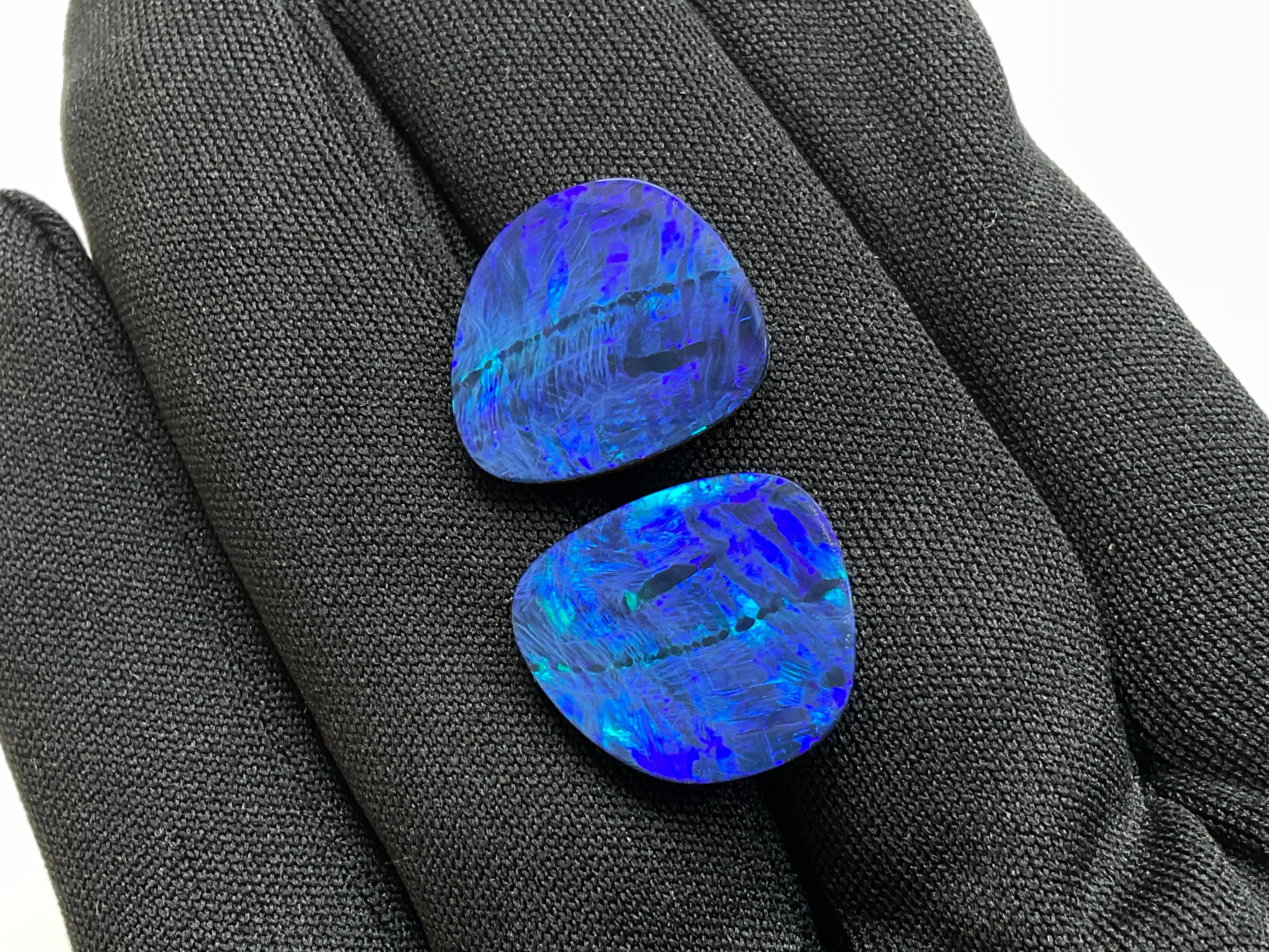 14.00 Carats Australian Opal Pair Royal Blue Flash play of Color Stone Gemstone (paire d'opales australiennes bleu royal) en vente 5