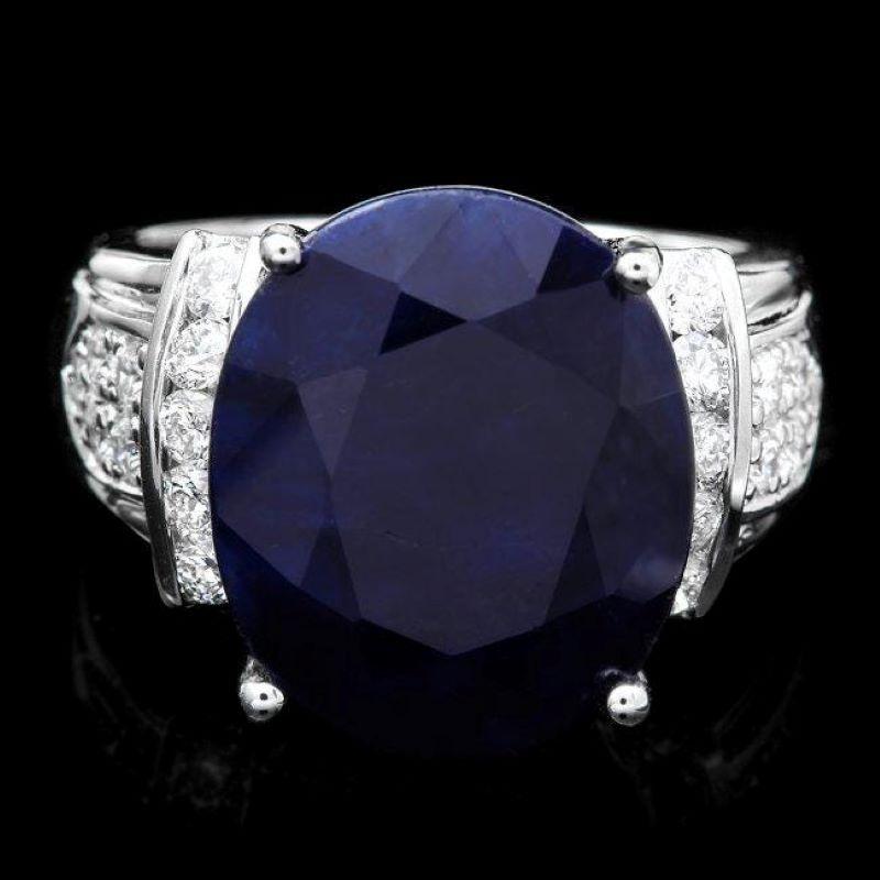 14.00 Karat Natürlicher Saphir und Diamant 14K Massiv Weißgold Ring

Gesamtgewicht des natürlichen Saphirs im Ovalschliff: Ca. 13,30 Karat 

Saphir Maße: Ca. 15.00 x 13.00mm

Sapphire-Behandlung: Diffusion

Natürliche runde Diamanten Gewicht: Ca.
