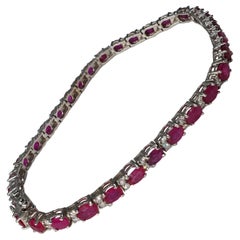 Bracciale tennis in oro bianco 18 carati con diamante e rubino da 14 carati