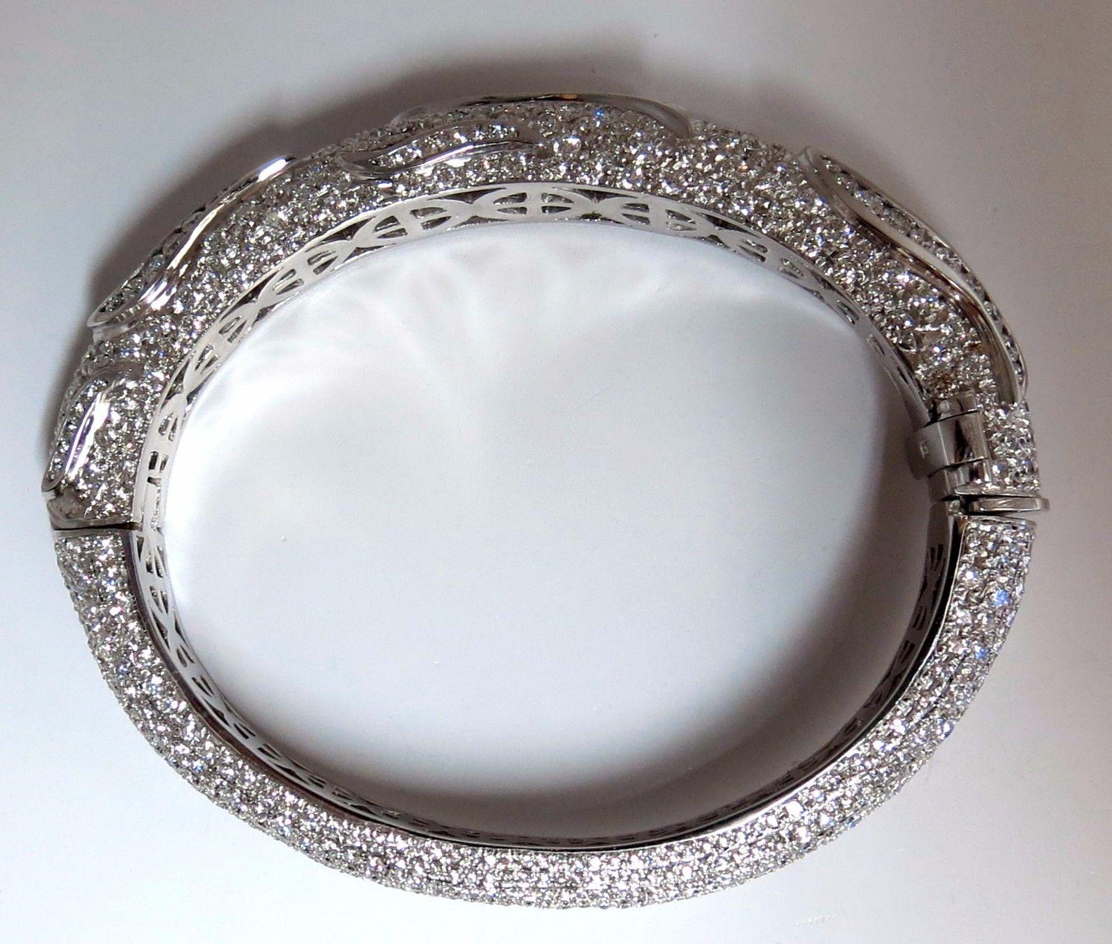 14.02 Carat Natural Diamonds Eternity Encrusted Bangle Bracelet 18 Karat For Sale 6